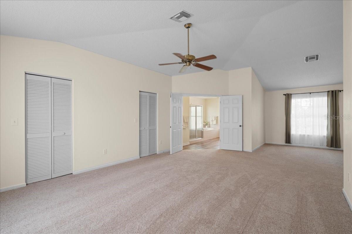 11519 GLENMONT DR, TAMPA, FL, 33635