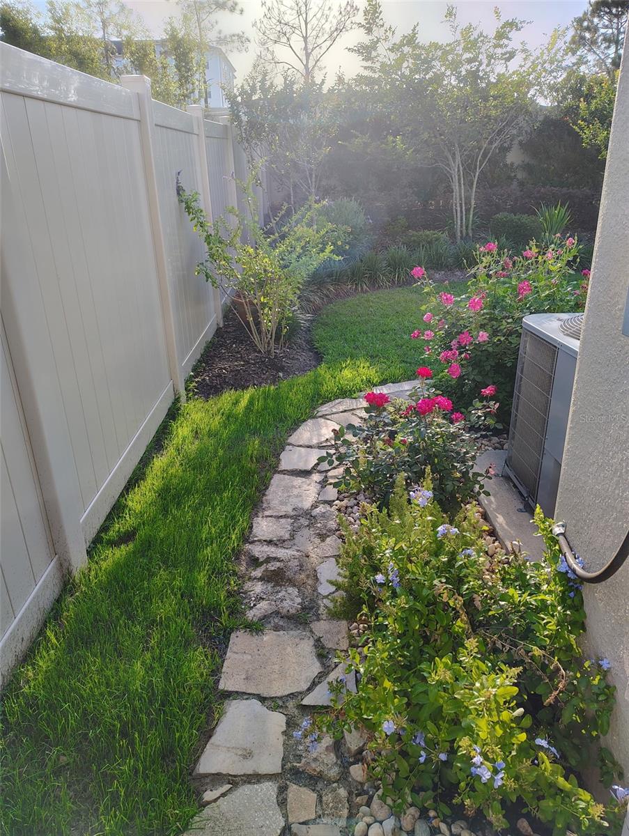 7737 SAIL CLOVER LN, ZEPHYRHILLS, FL, 33540