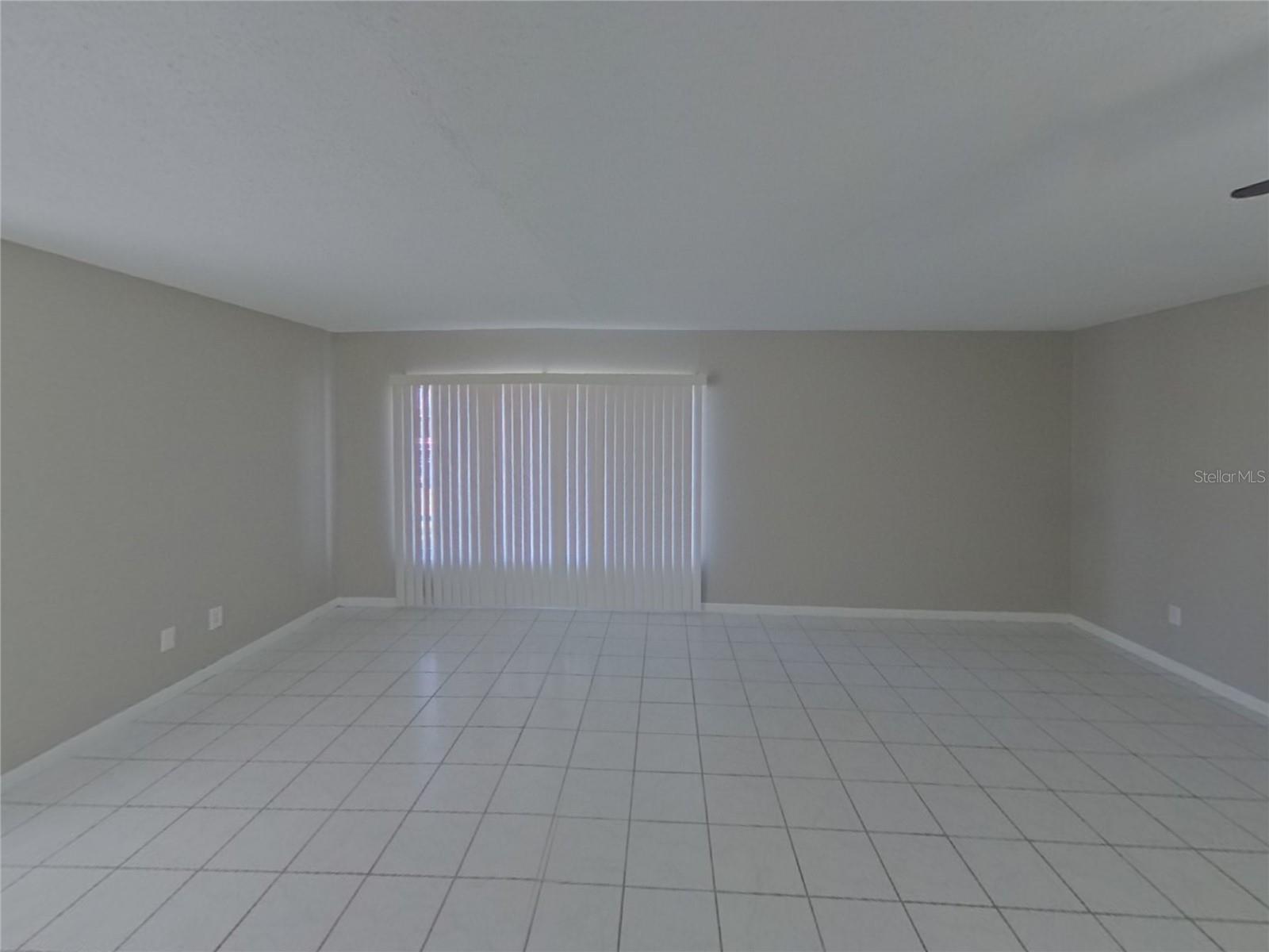 708 LAKEWOOD AVE, TAMPA, FL, 33613