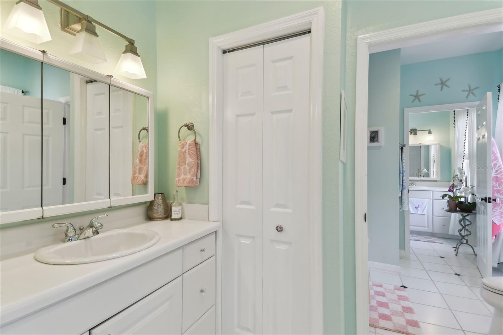 6221 S RUSSELL ST, TAMPA, FL, 33611