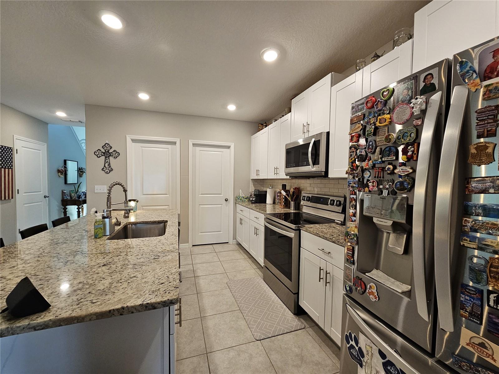 7306 PEARLY EVERLASTING AVE, TAMPA, FL, 33619