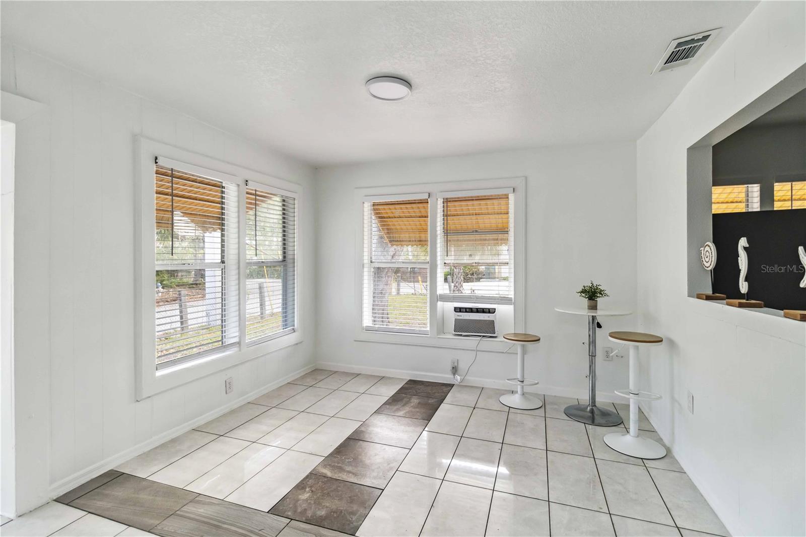 612 5TH AVENUE DR E, BRADENTON, FL, 34208