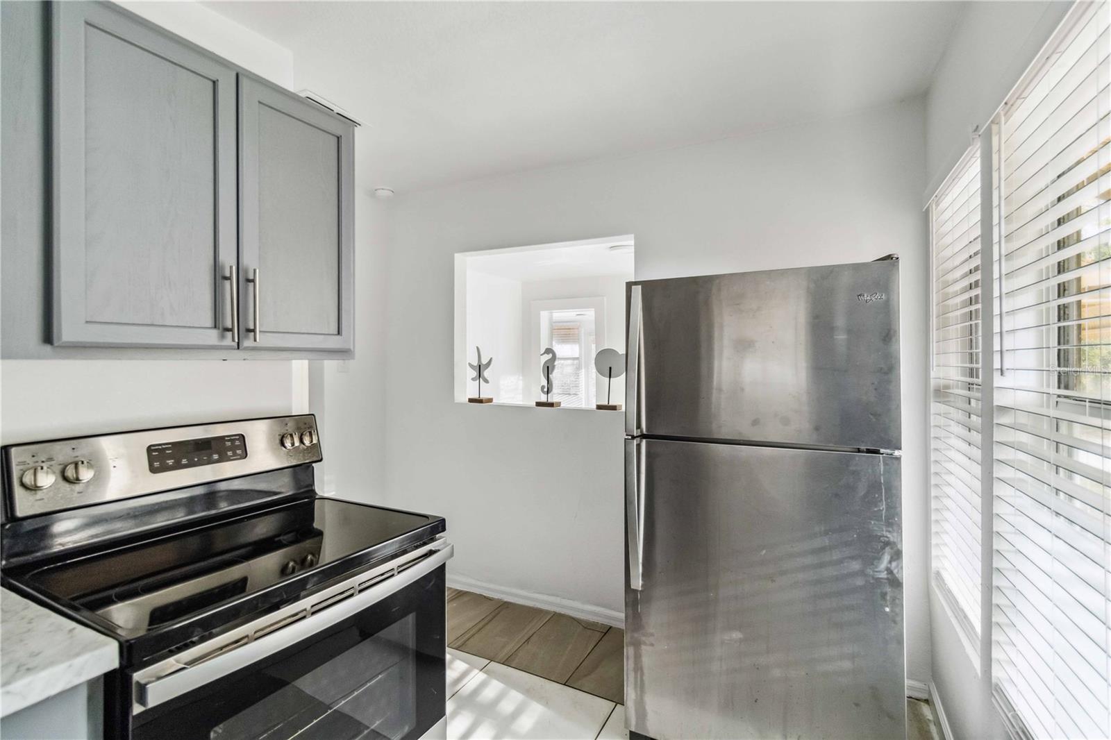 612 5TH AVENUE DR E, BRADENTON, FL, 34208