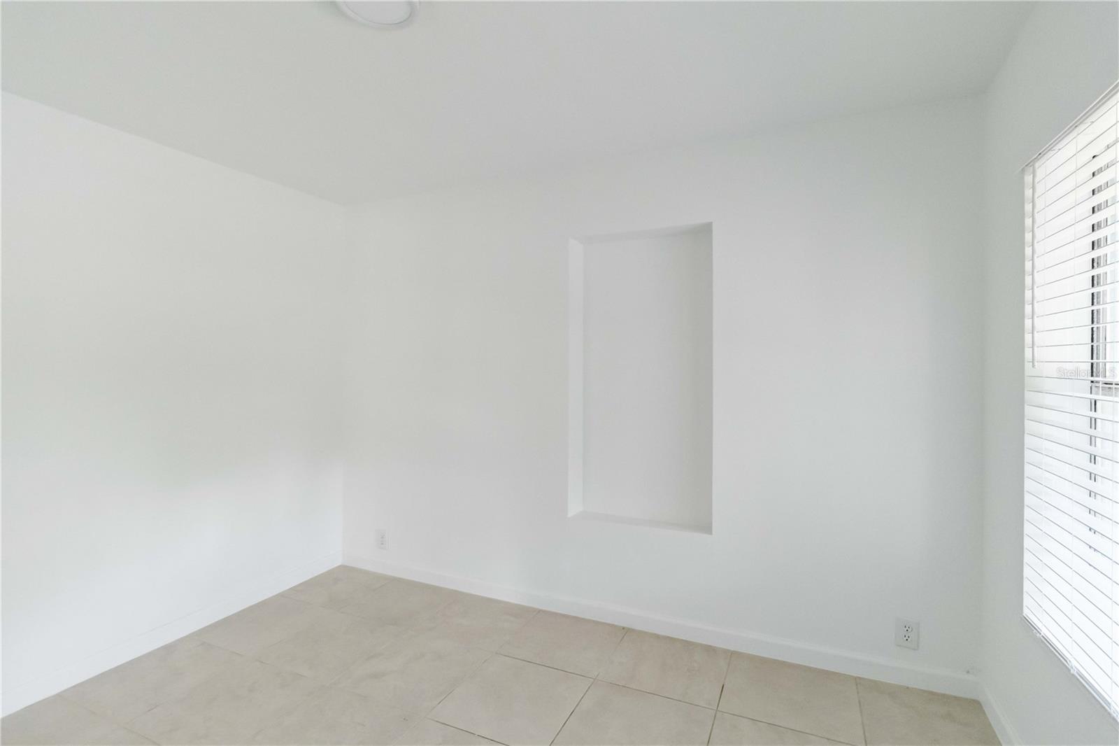 612 5TH AVENUE DR E, BRADENTON, FL, 34208