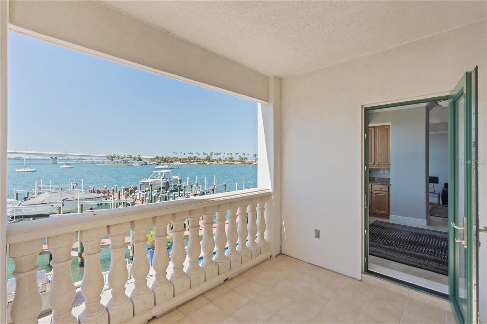 258 GOLDEN GATE PT #701, SARASOTA, FL, 34236