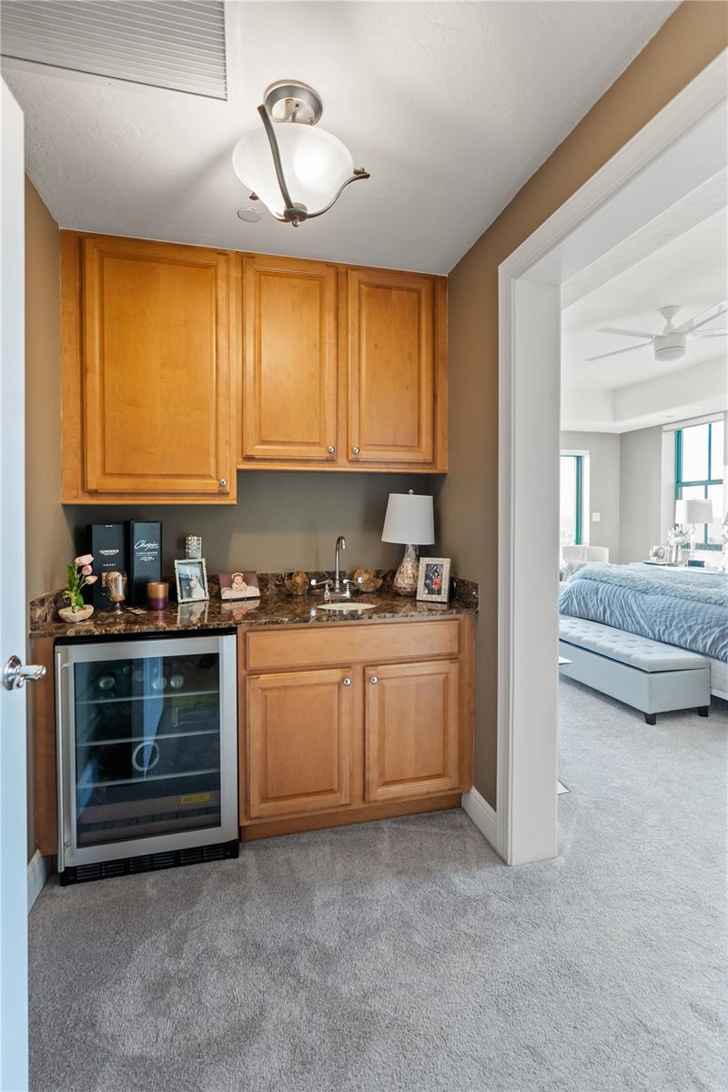 258 GOLDEN GATE PT #701, SARASOTA, FL, 34236