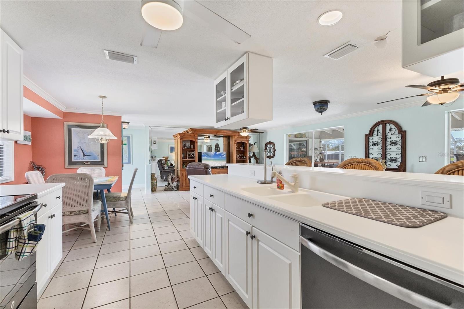 225 SPANIARDS RD, PLACIDA, FL, 33946