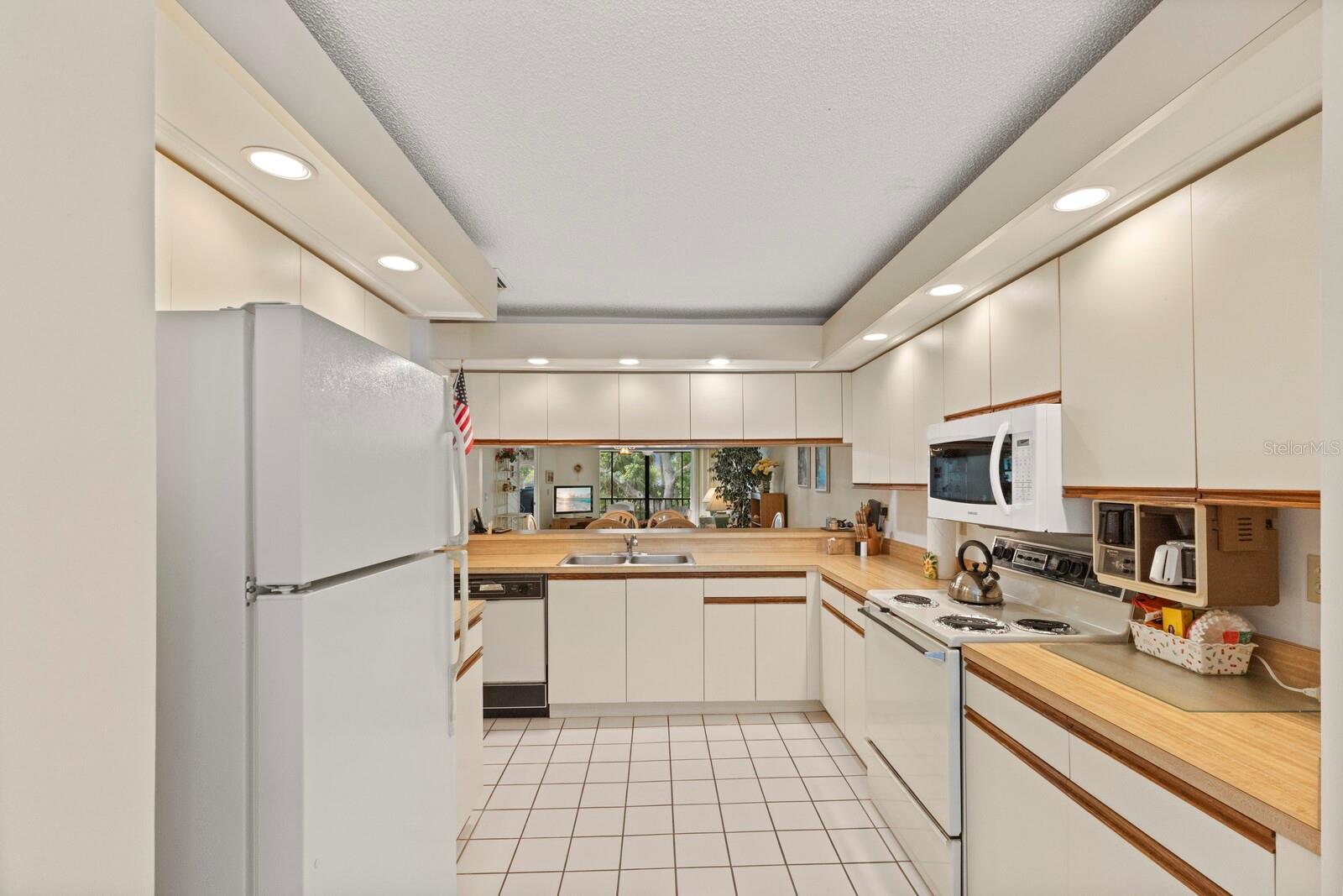 5729 AVISTA DR, SARASOTA, FL, 34243