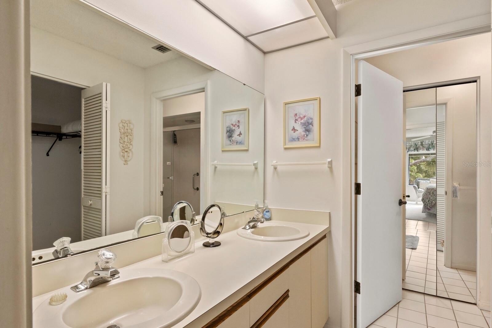 5729 AVISTA DR, SARASOTA, FL, 34243