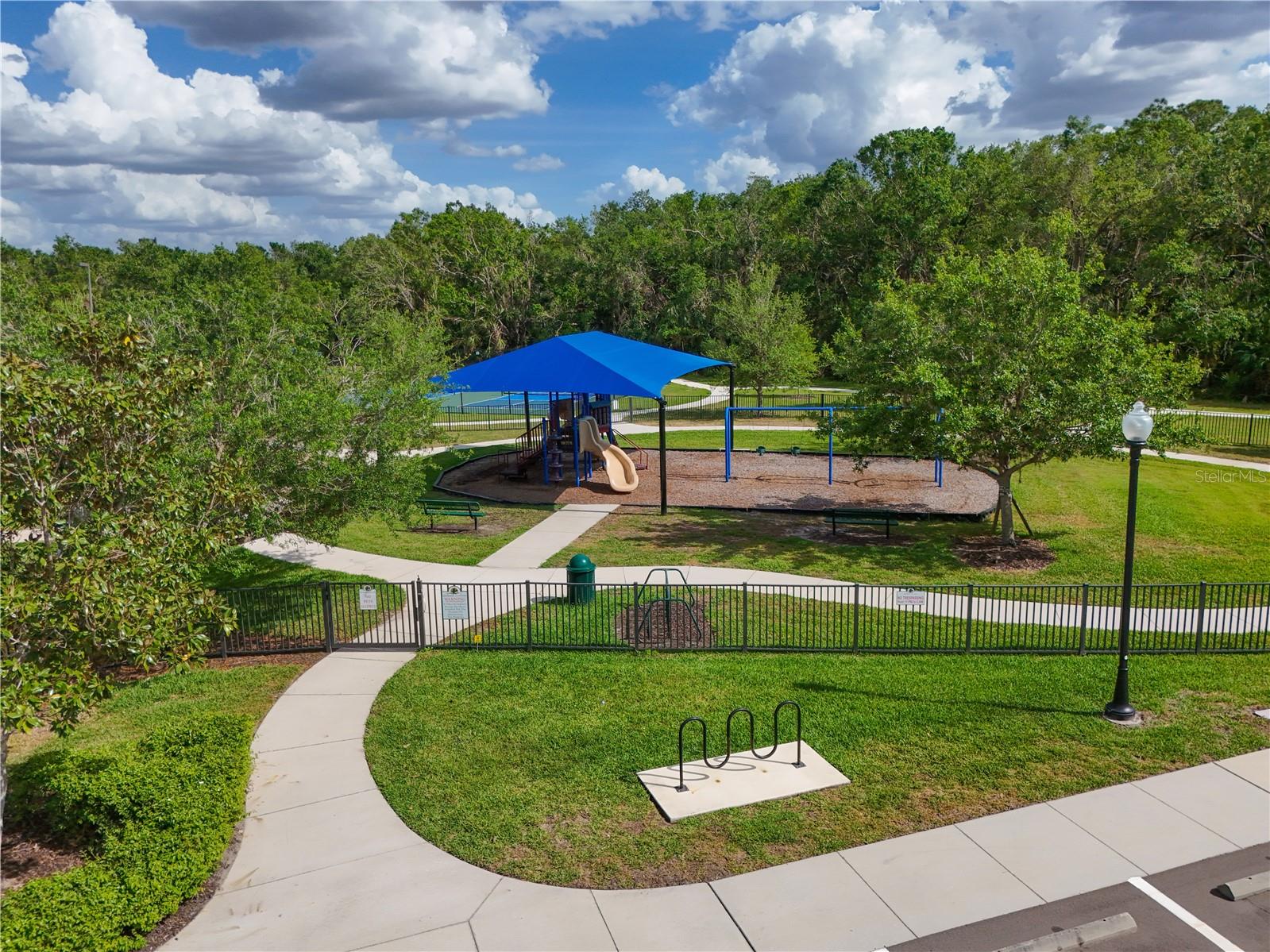 1017 SIBERIAN GLEN, BRADENTON, FL, 34212