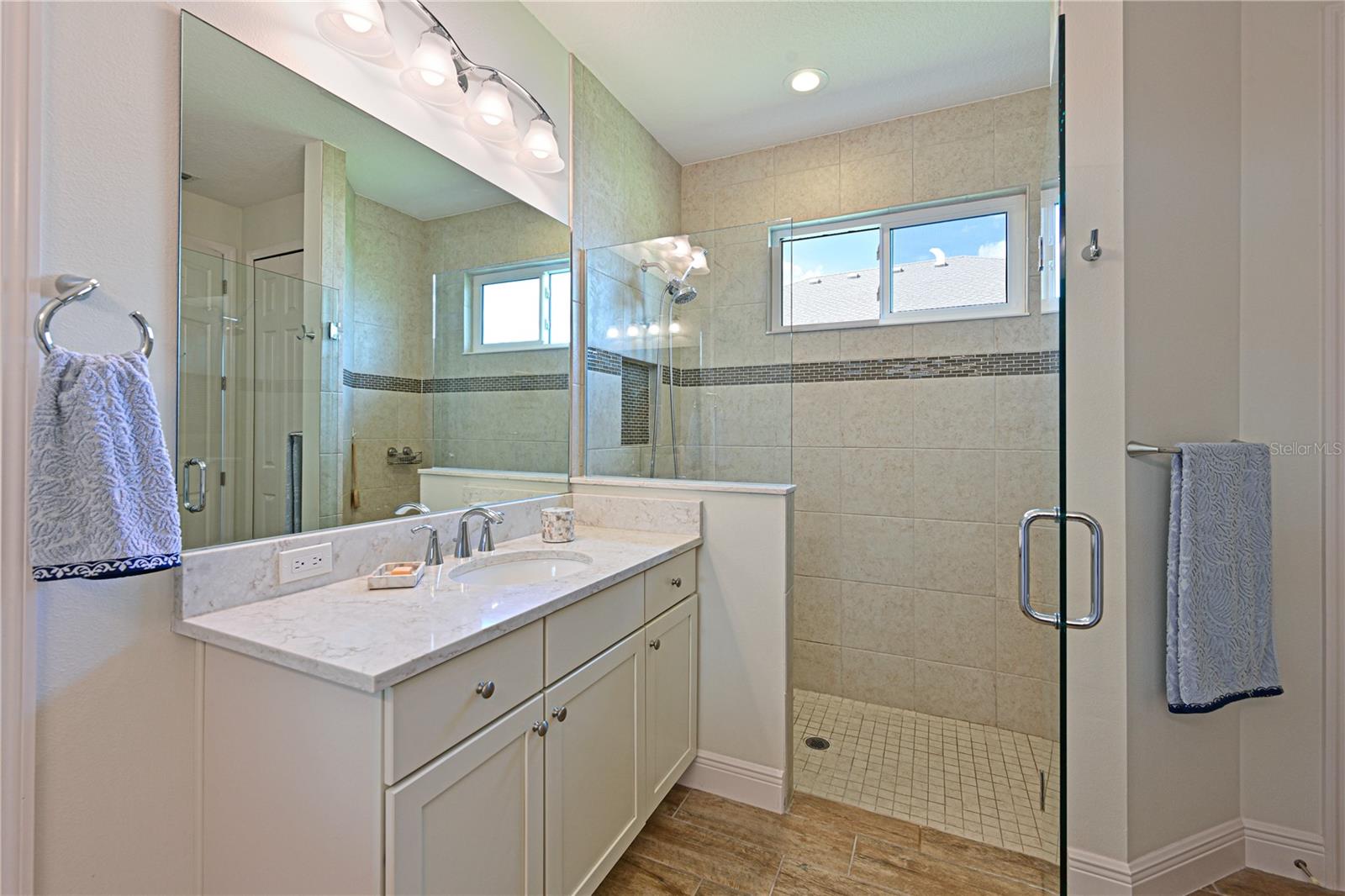 1017 SIBERIAN GLEN, BRADENTON, FL, 34212