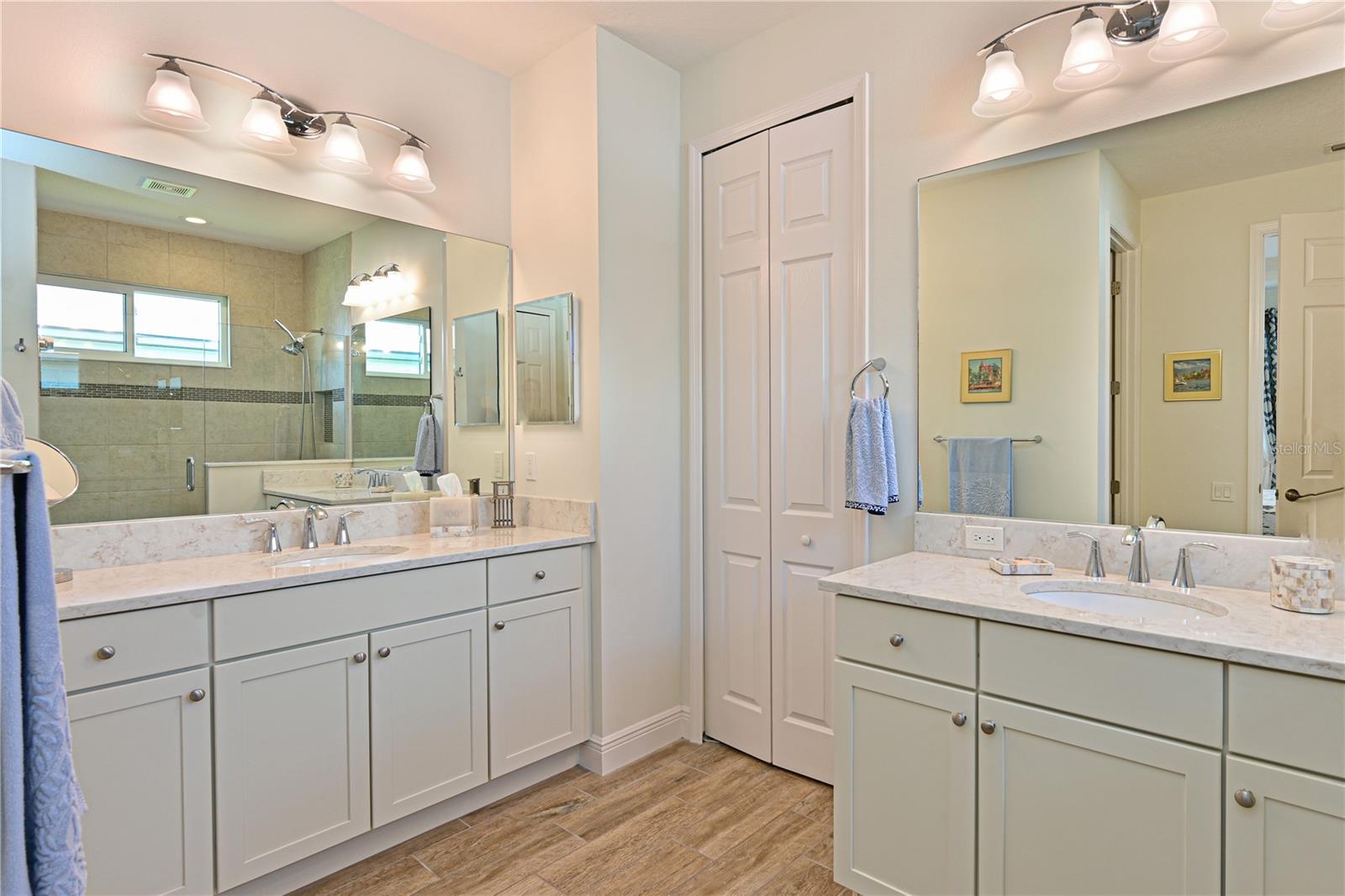 1017 SIBERIAN GLEN, BRADENTON, FL, 34212