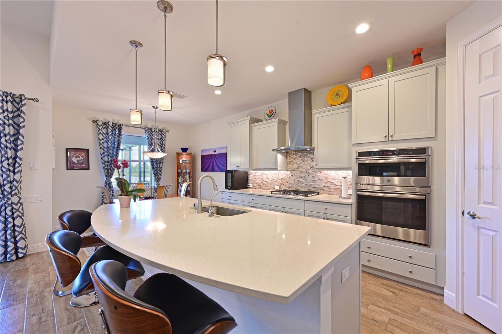 1017 SIBERIAN GLEN, BRADENTON, FL, 34212