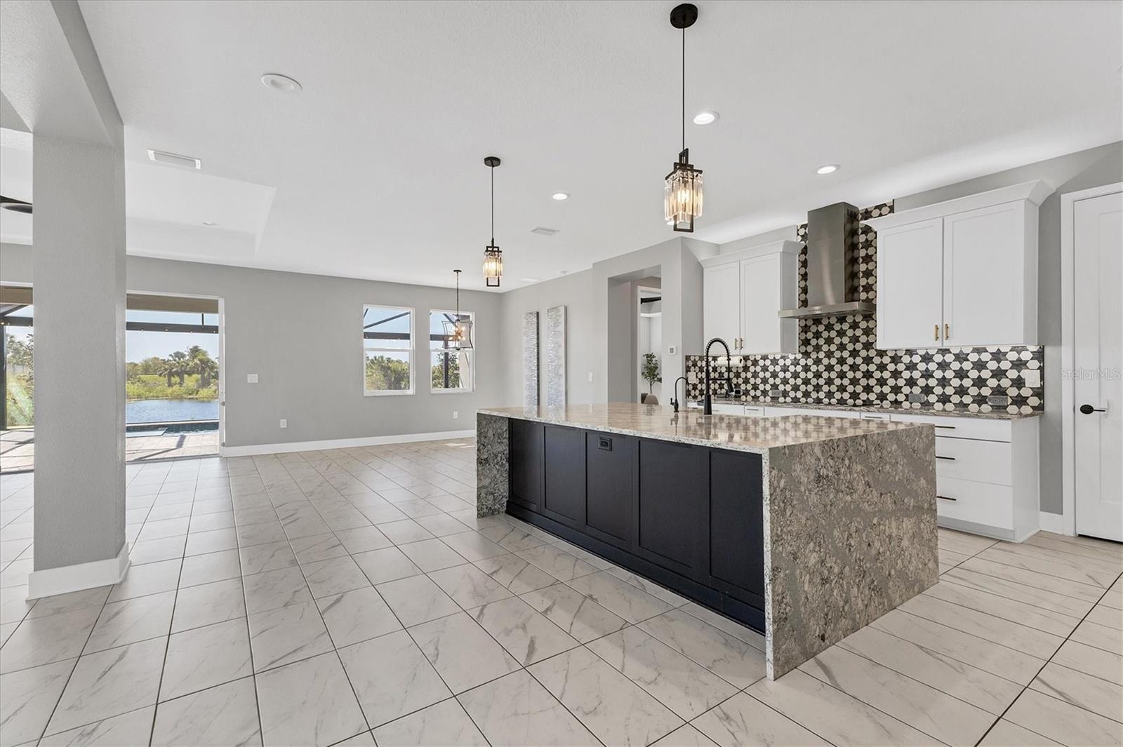 5833 MILLENNIUM SILVER CT, SARASOTA, FL, 34238