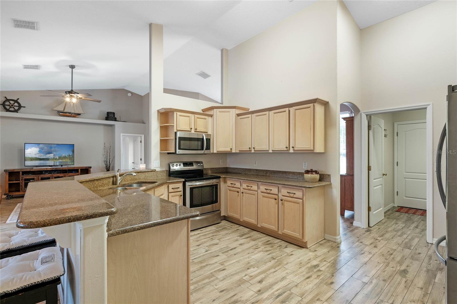 1002 PRINCETON DR, CLERMONT, FL, 34711