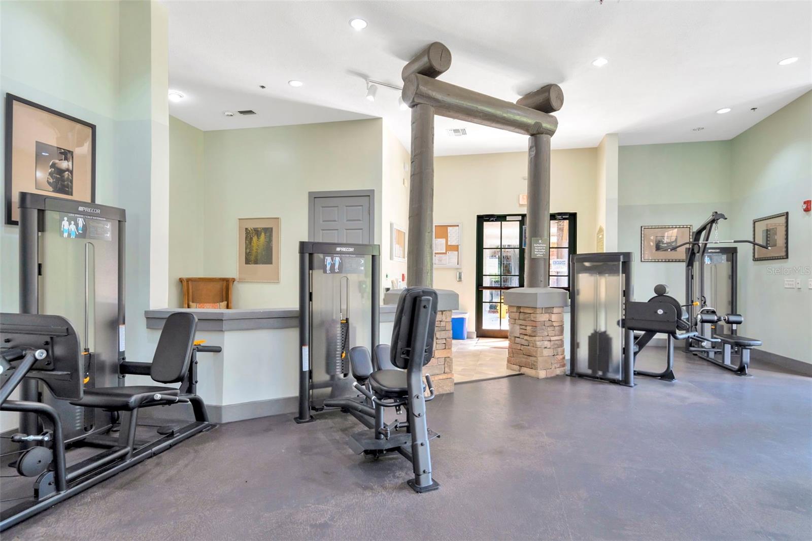 7051 DERWENT GLEN CIR, LAND O LAKES, FL, 34637