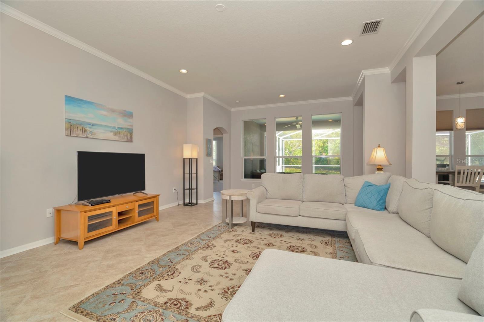 7051 DERWENT GLEN CIR, LAND O LAKES, FL, 34637