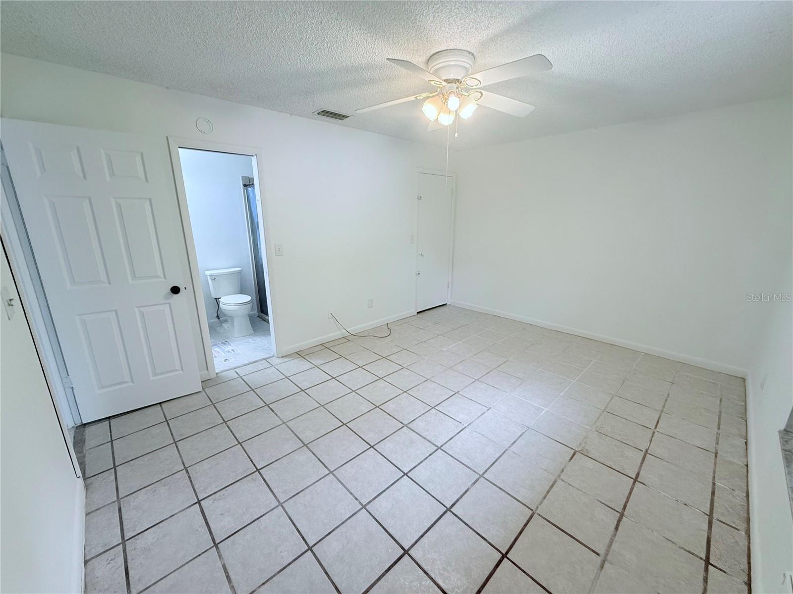 2423 CENTENNIAL BLVD, LEESBURG, FL, 34748