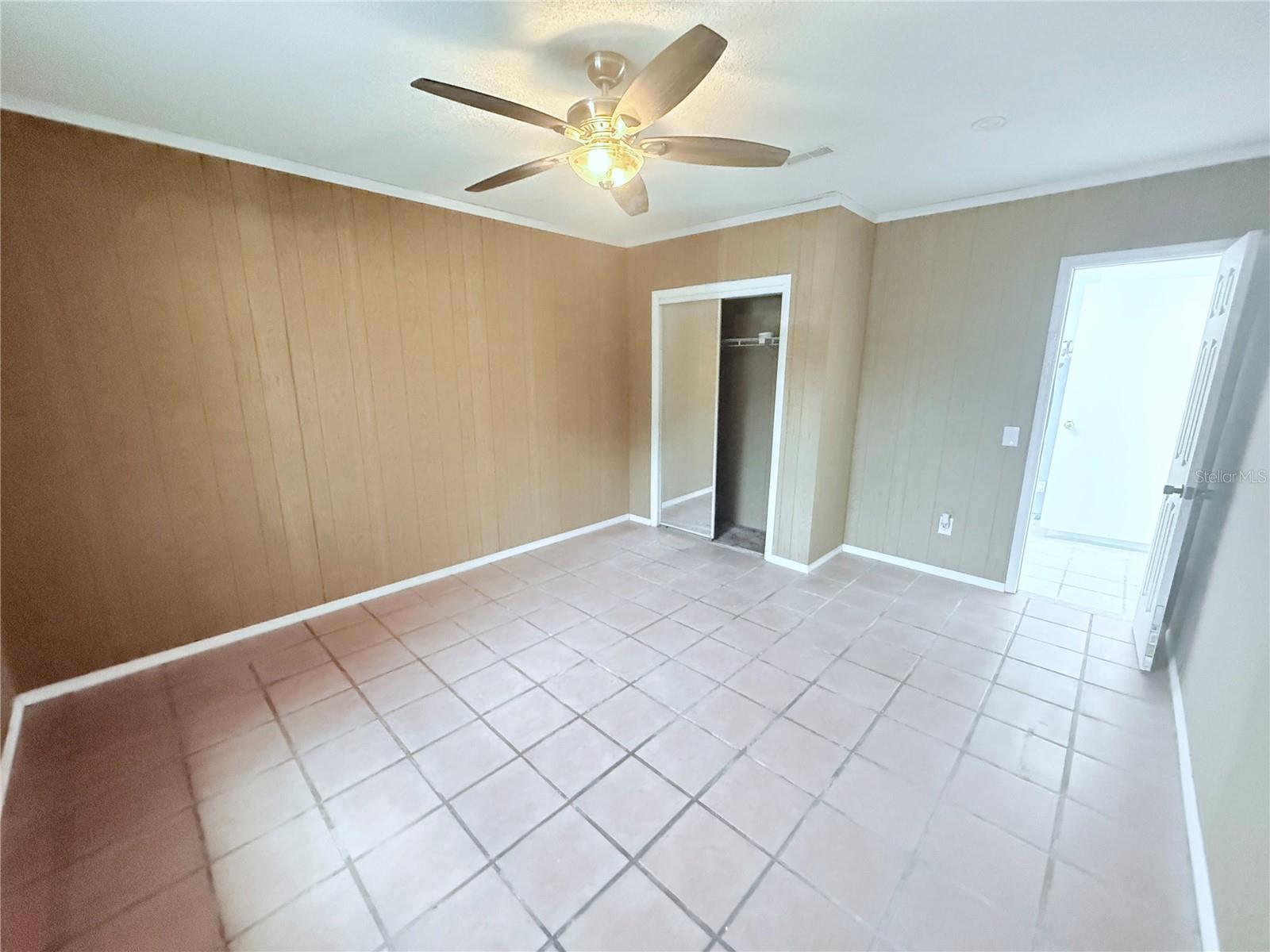 2423 CENTENNIAL BLVD, LEESBURG, FL, 34748