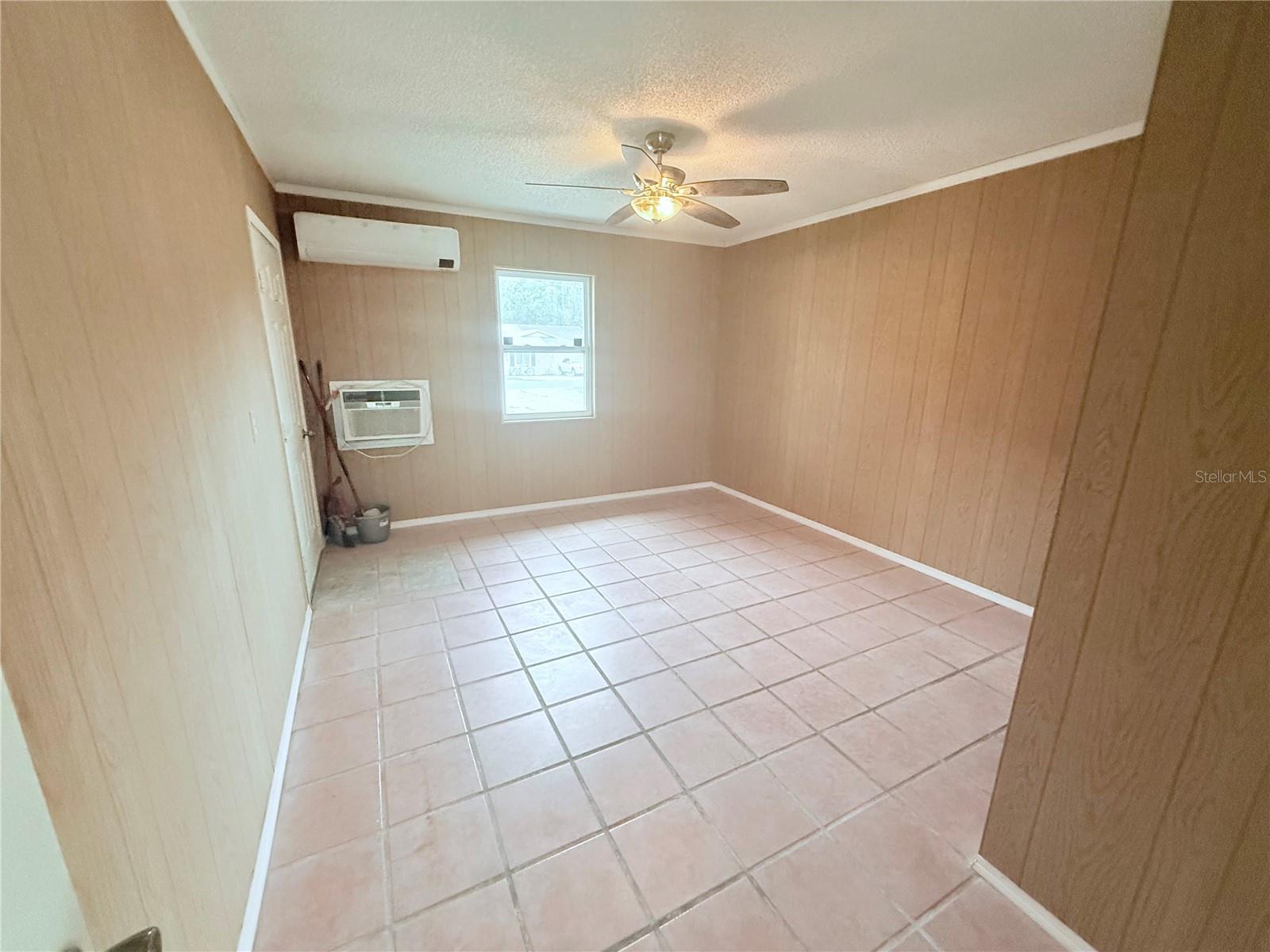 2423 CENTENNIAL BLVD, LEESBURG, FL, 34748