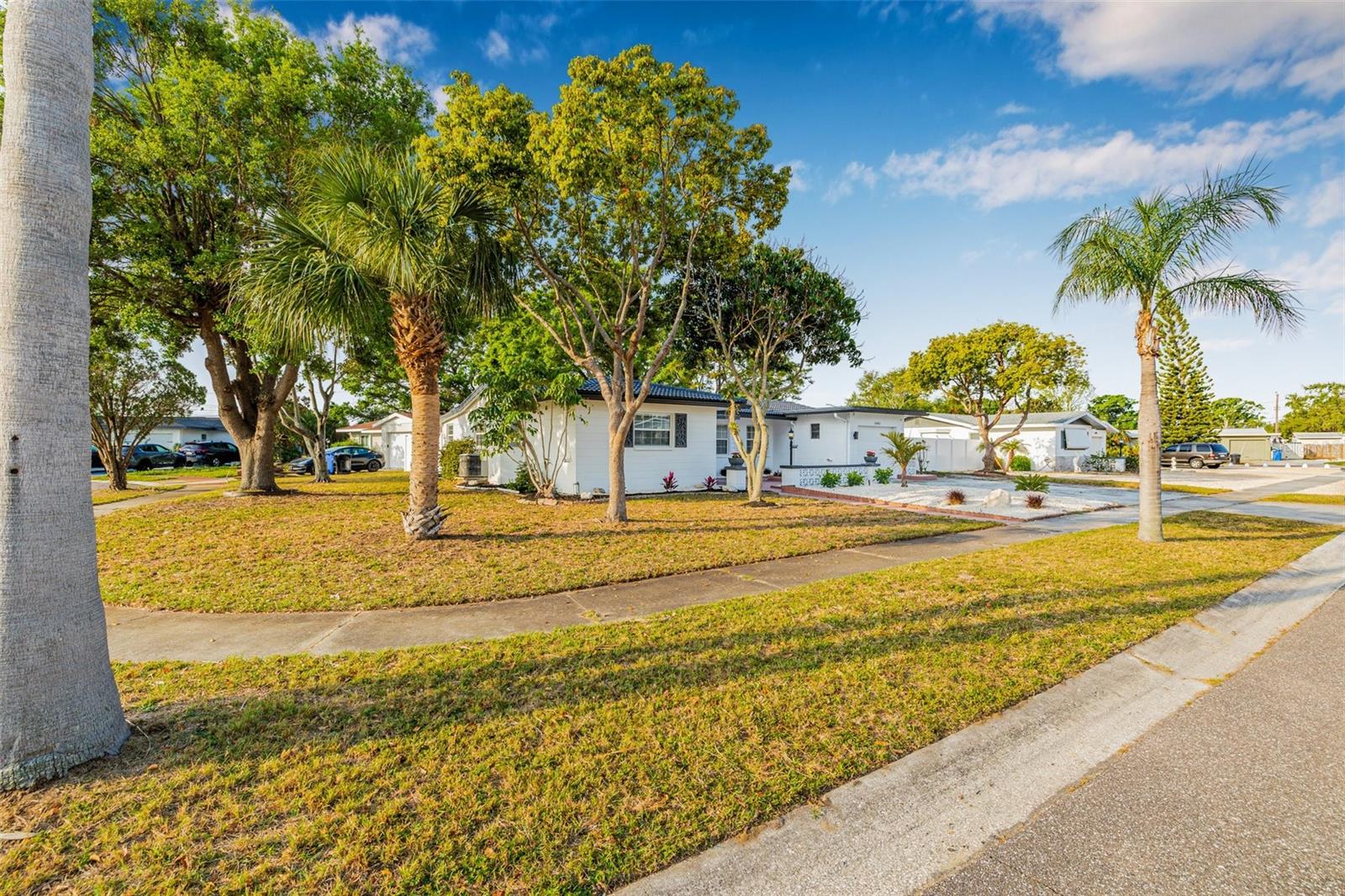 5980 32ND AVE N, ST PETERSBURG, FL, 33710