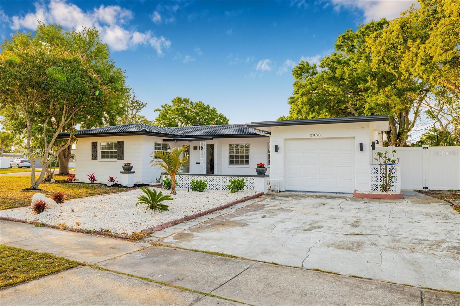 5980 32ND AVE N, ST PETERSBURG, FL, 33710
