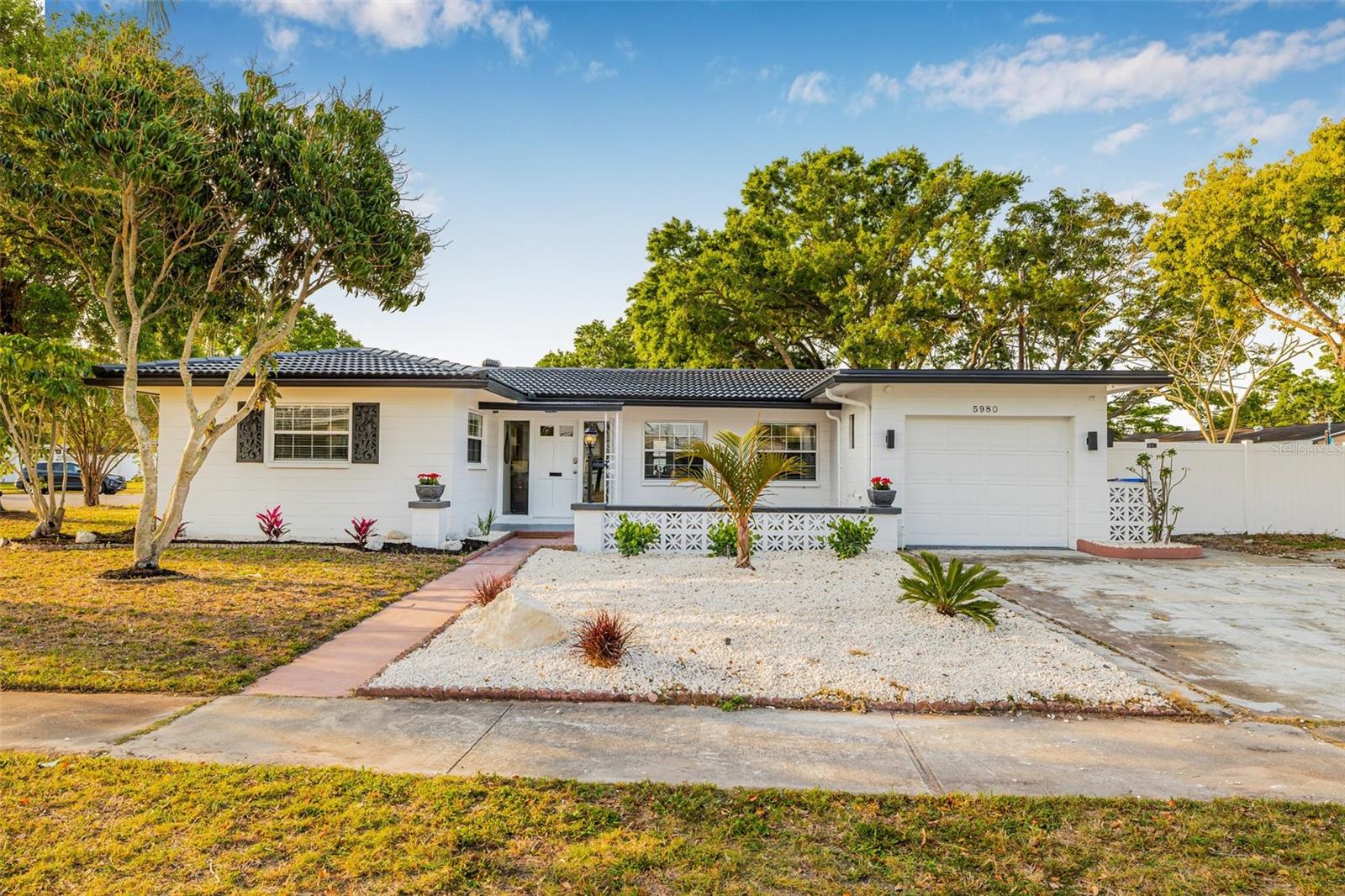 5980 32ND AVE N, ST PETERSBURG, FL, 33710