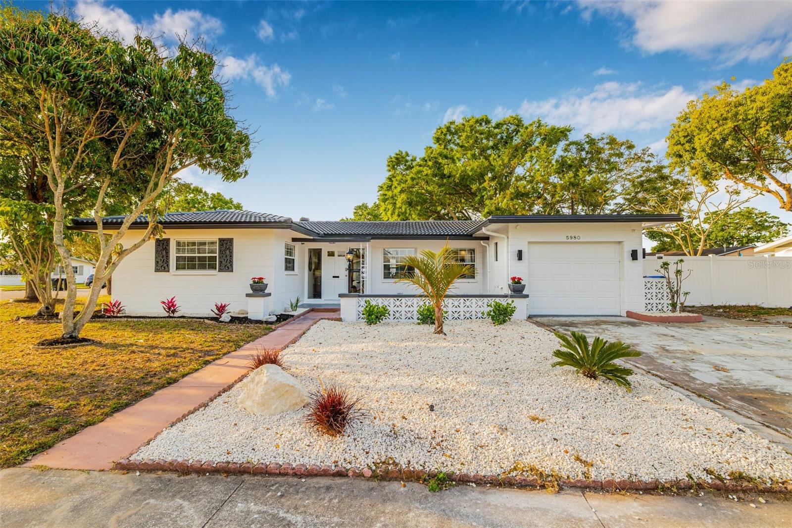 5980 32ND AVE N, ST PETERSBURG, FL, 33710