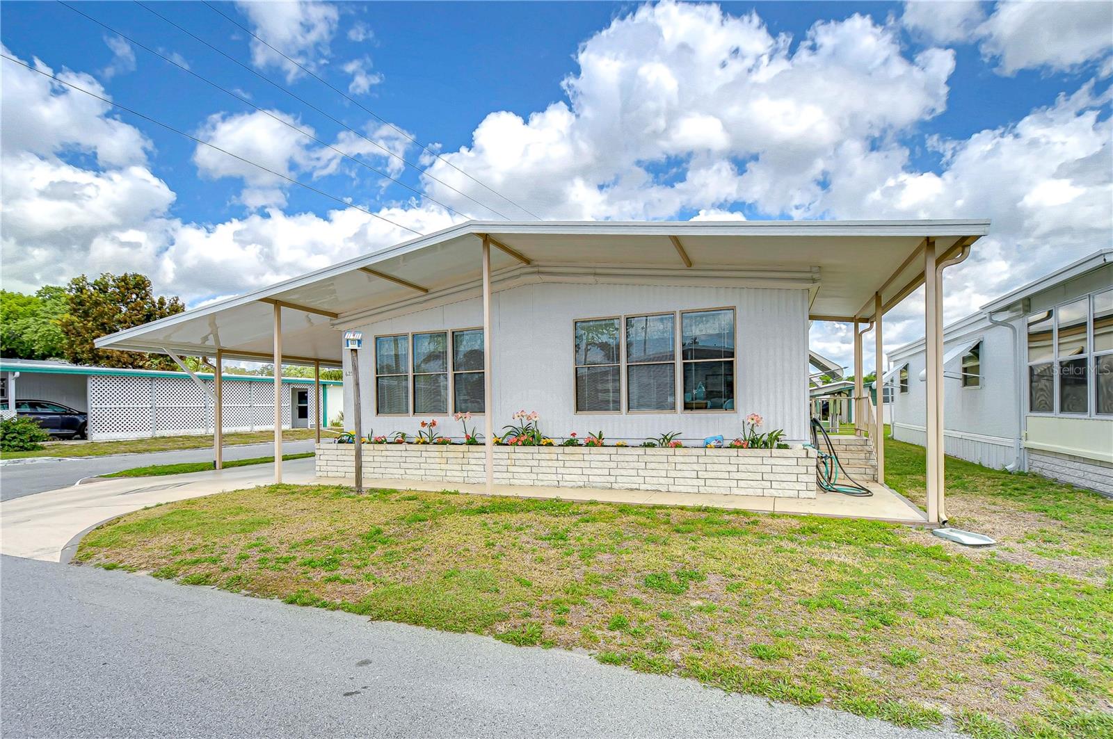 6252 FRIENDSHIP LN, ZEPHYRHILLS, FL, 33542