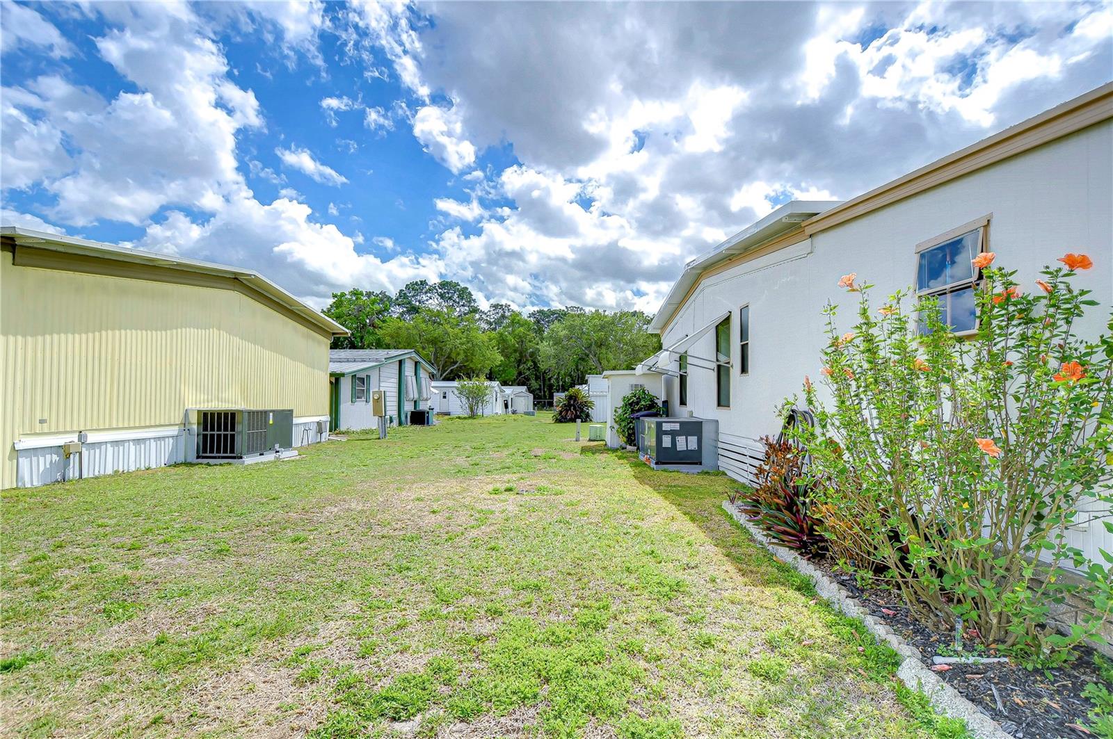 6252 FRIENDSHIP LN, ZEPHYRHILLS, FL, 33542