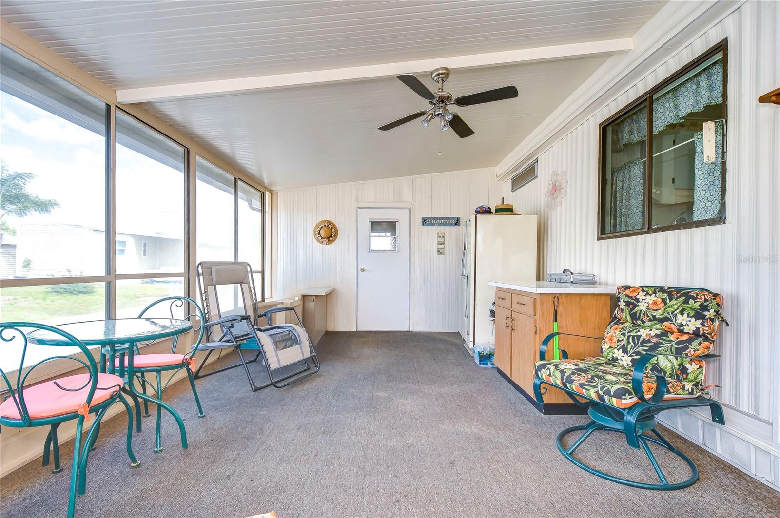 6252 FRIENDSHIP LN, ZEPHYRHILLS, FL, 33542