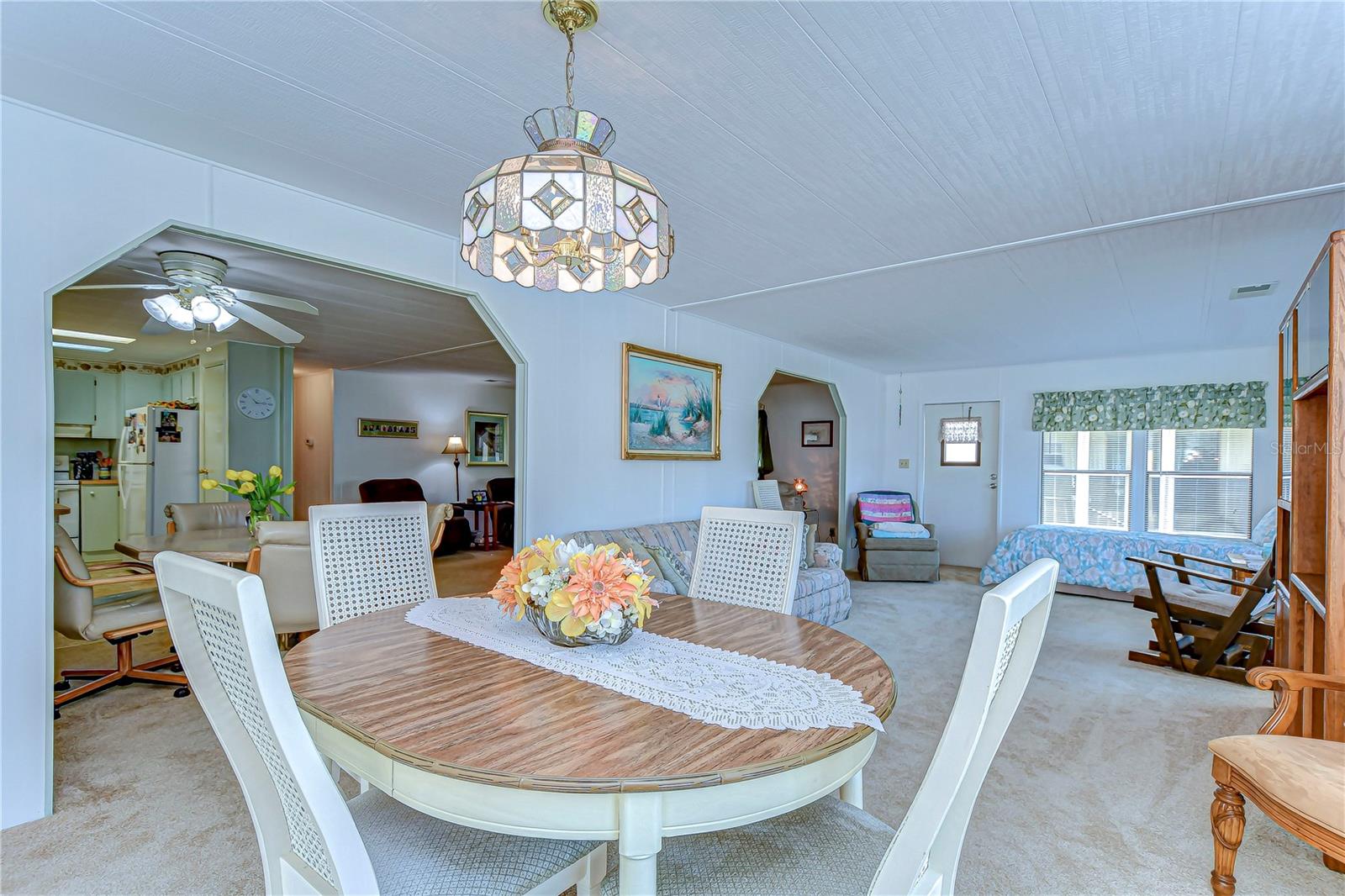 6252 FRIENDSHIP LN, ZEPHYRHILLS, FL, 33542