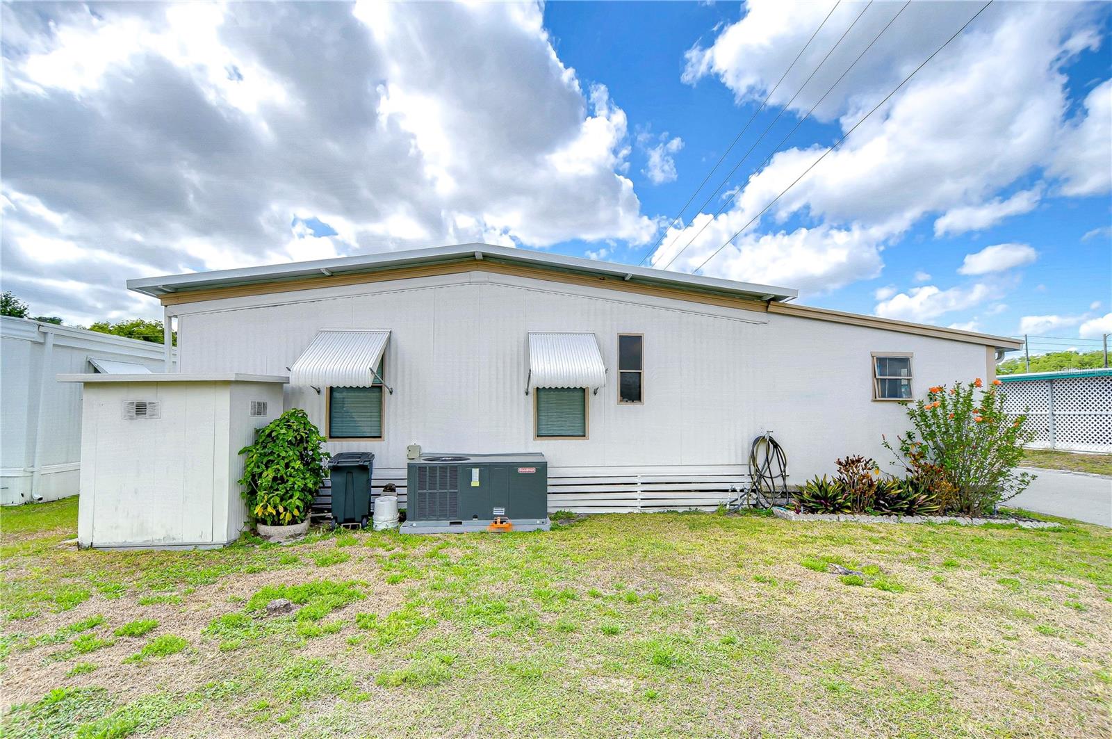 6252 FRIENDSHIP LN, ZEPHYRHILLS, FL, 33542