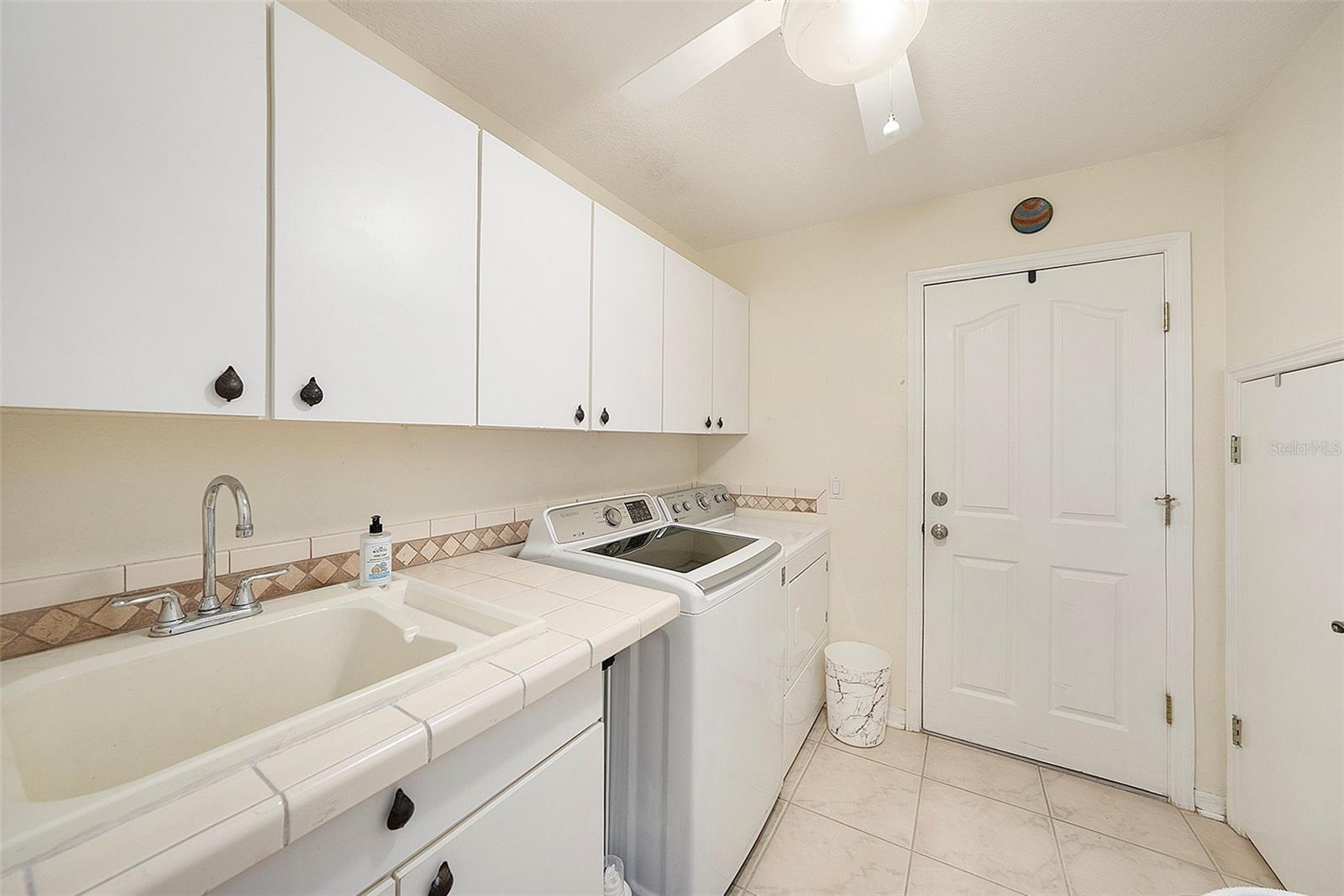 8507 PORTAGE AVE, TAMPA, FL, 33647
