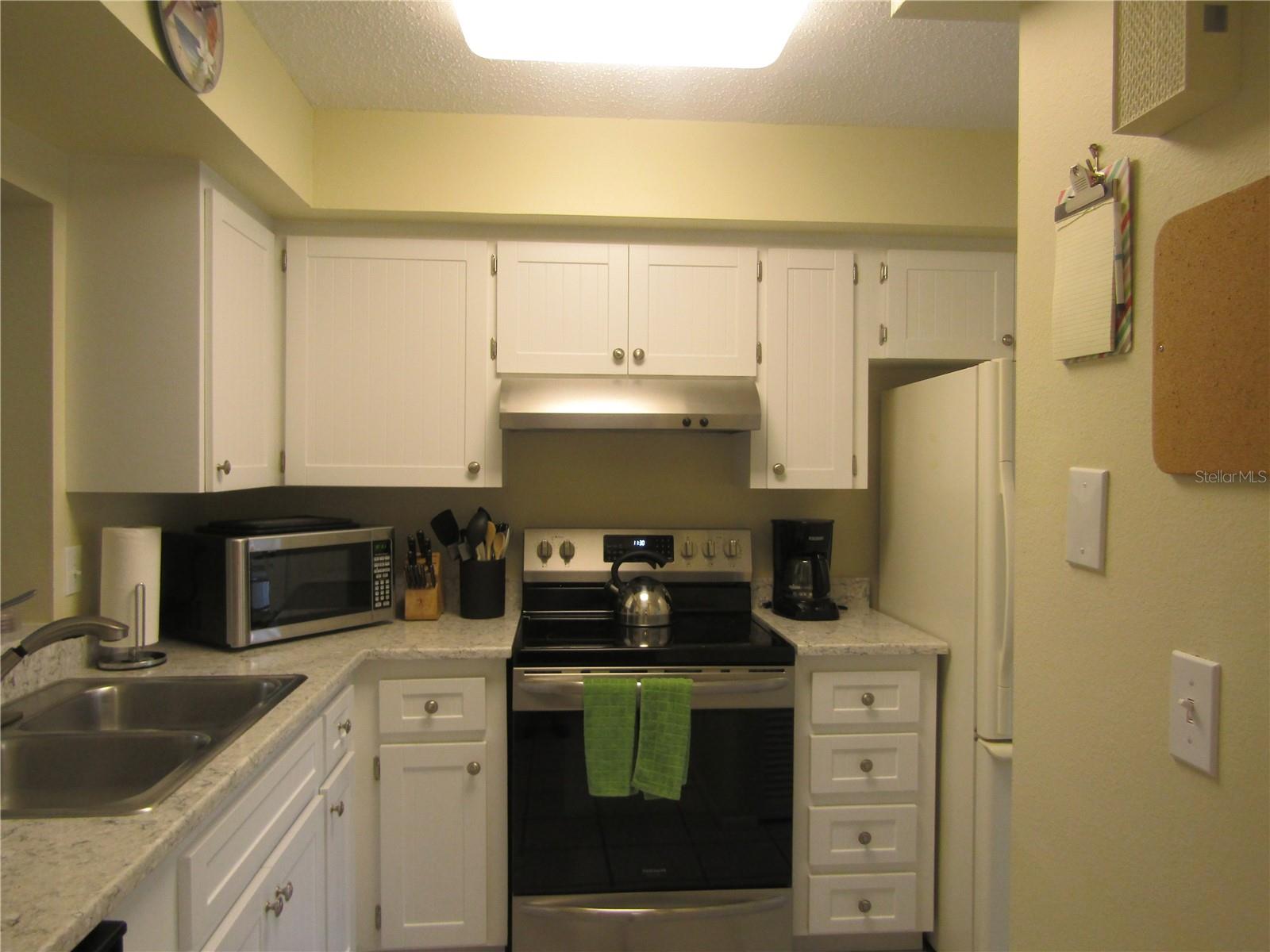 7008 W COUNTRY CLUB DR N #136, SARASOTA, FL, 34243