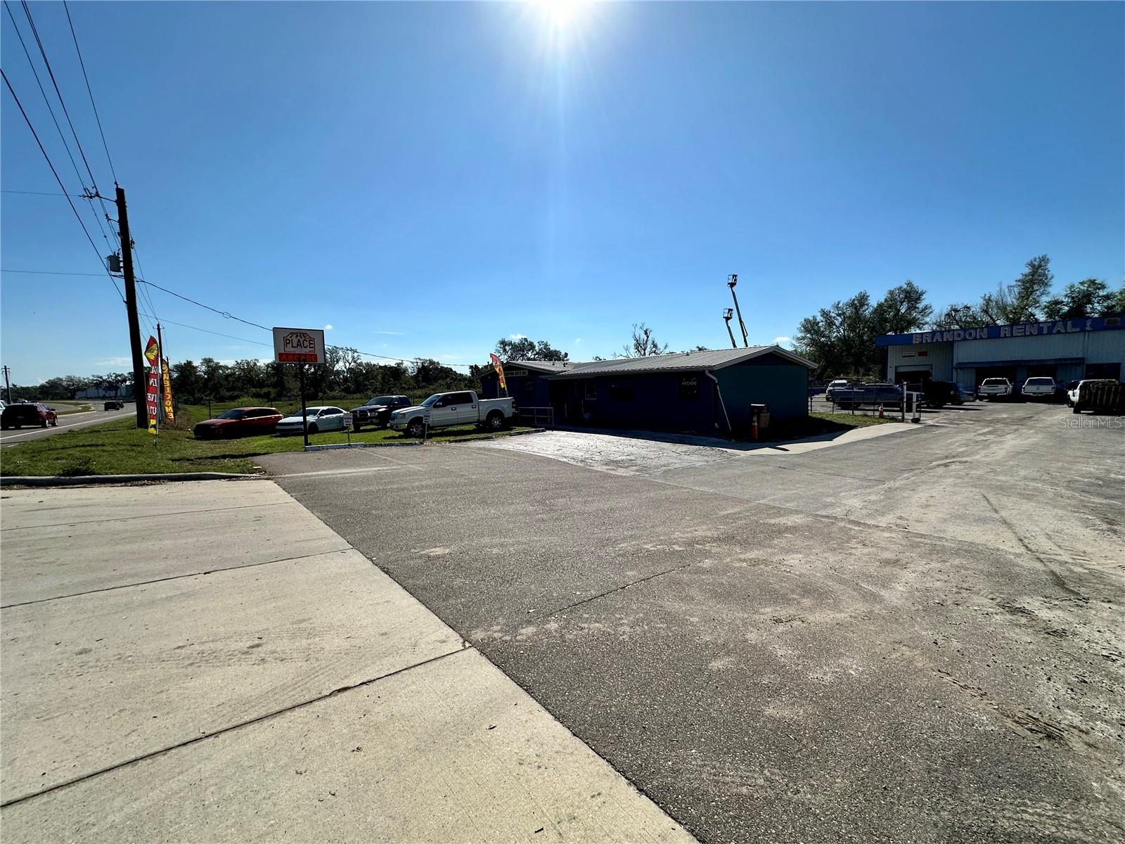 430 W DR MARTIN LUTHER KING JR BLVD, SEFFNER, FL, 33584