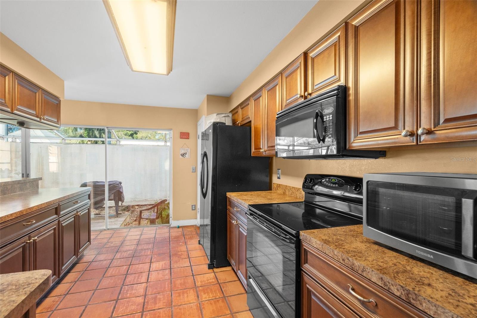 2975 W KNIGHTS AVE, TAMPA, FL, 33611
