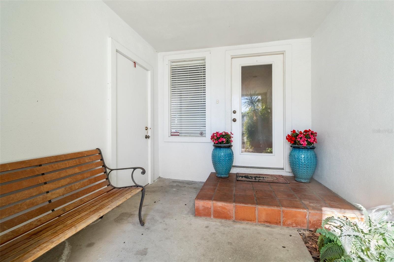 2975 W KNIGHTS AVE, TAMPA, FL, 33611