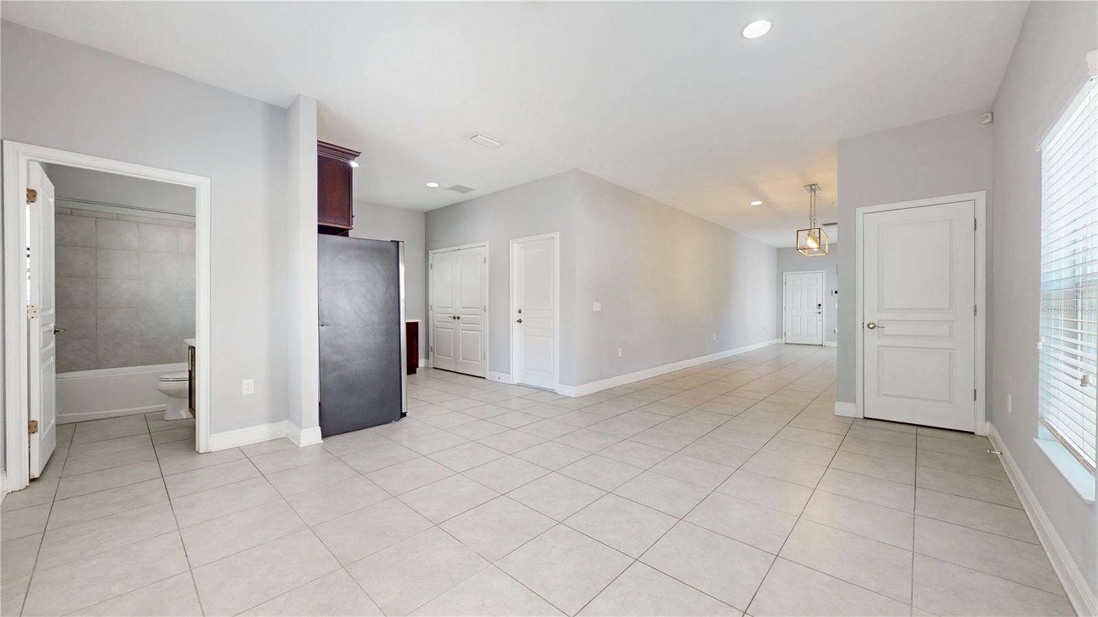 2907 W MAIN ST, TAMPA, FL, 33607