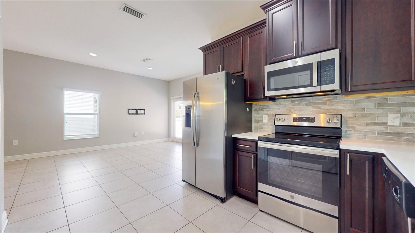 2907 W MAIN ST, TAMPA, FL, 33607