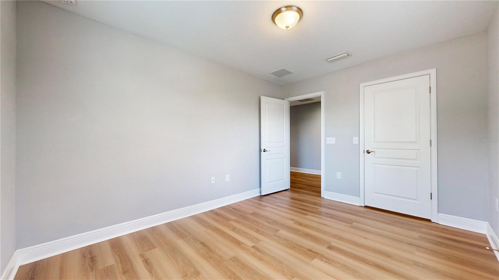2907 W MAIN ST, TAMPA, FL, 33607