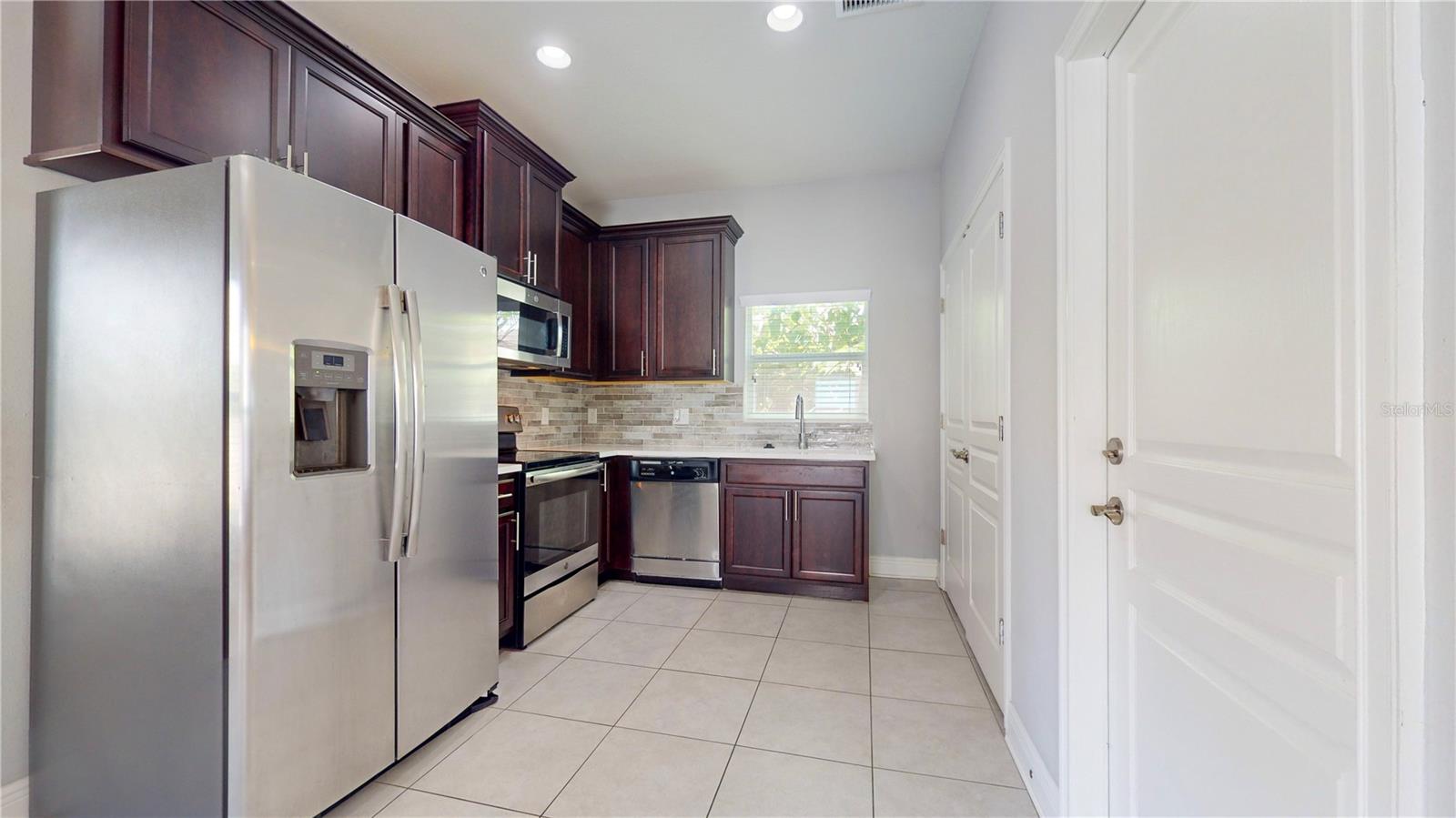 2907 W MAIN ST, TAMPA, FL, 33607