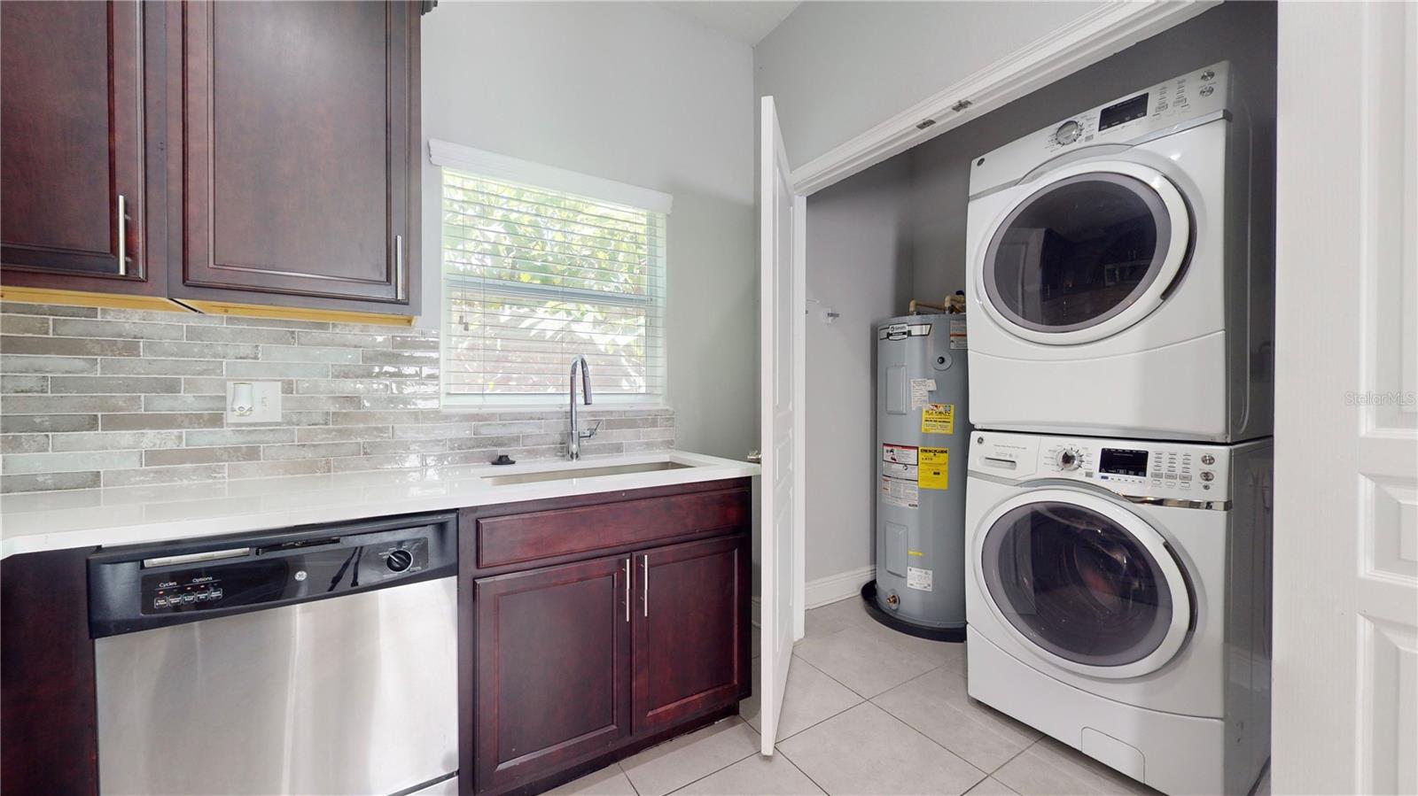 2907 W MAIN ST, TAMPA, FL, 33607