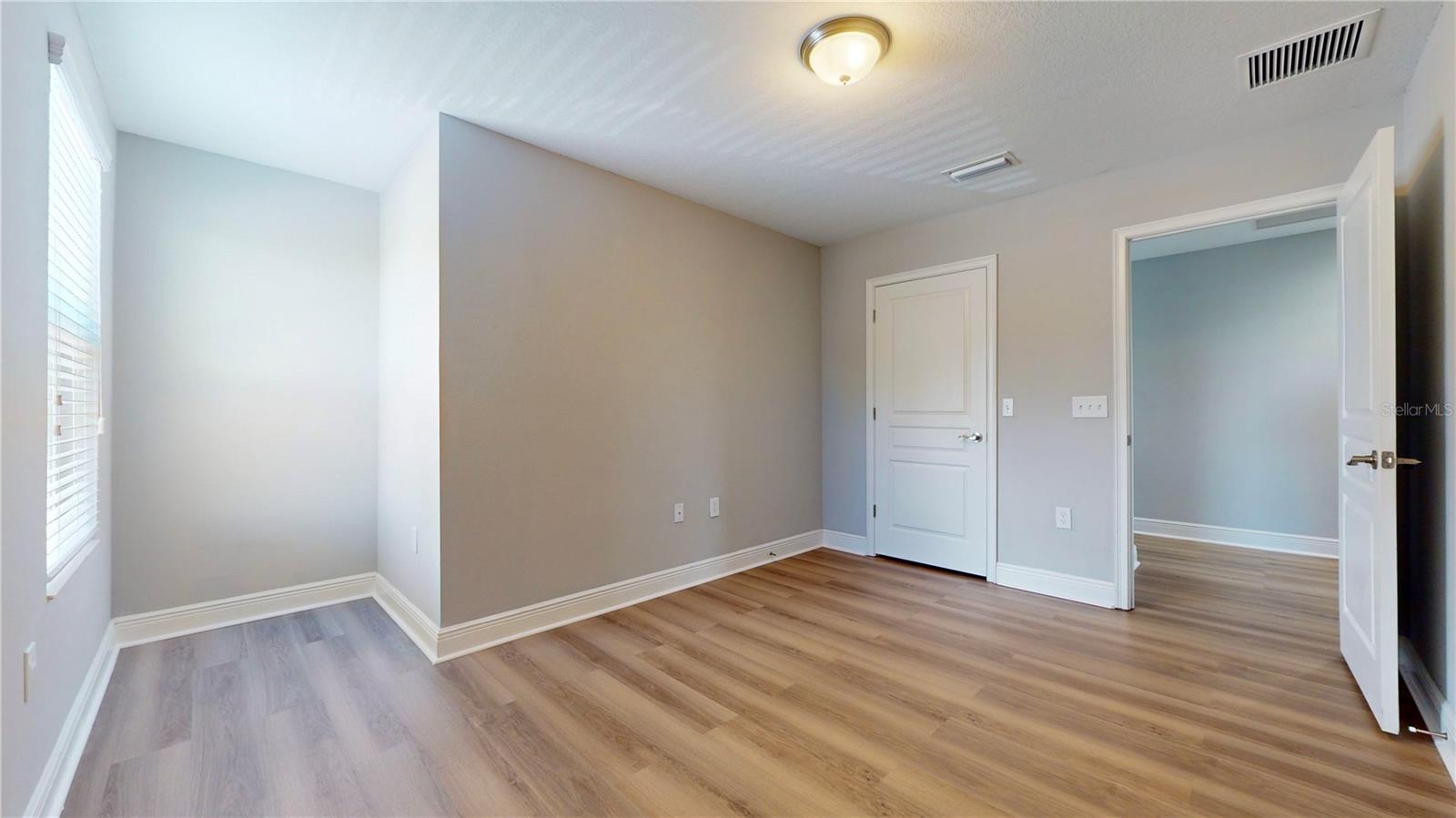 2907 W MAIN ST, TAMPA, FL, 33607
