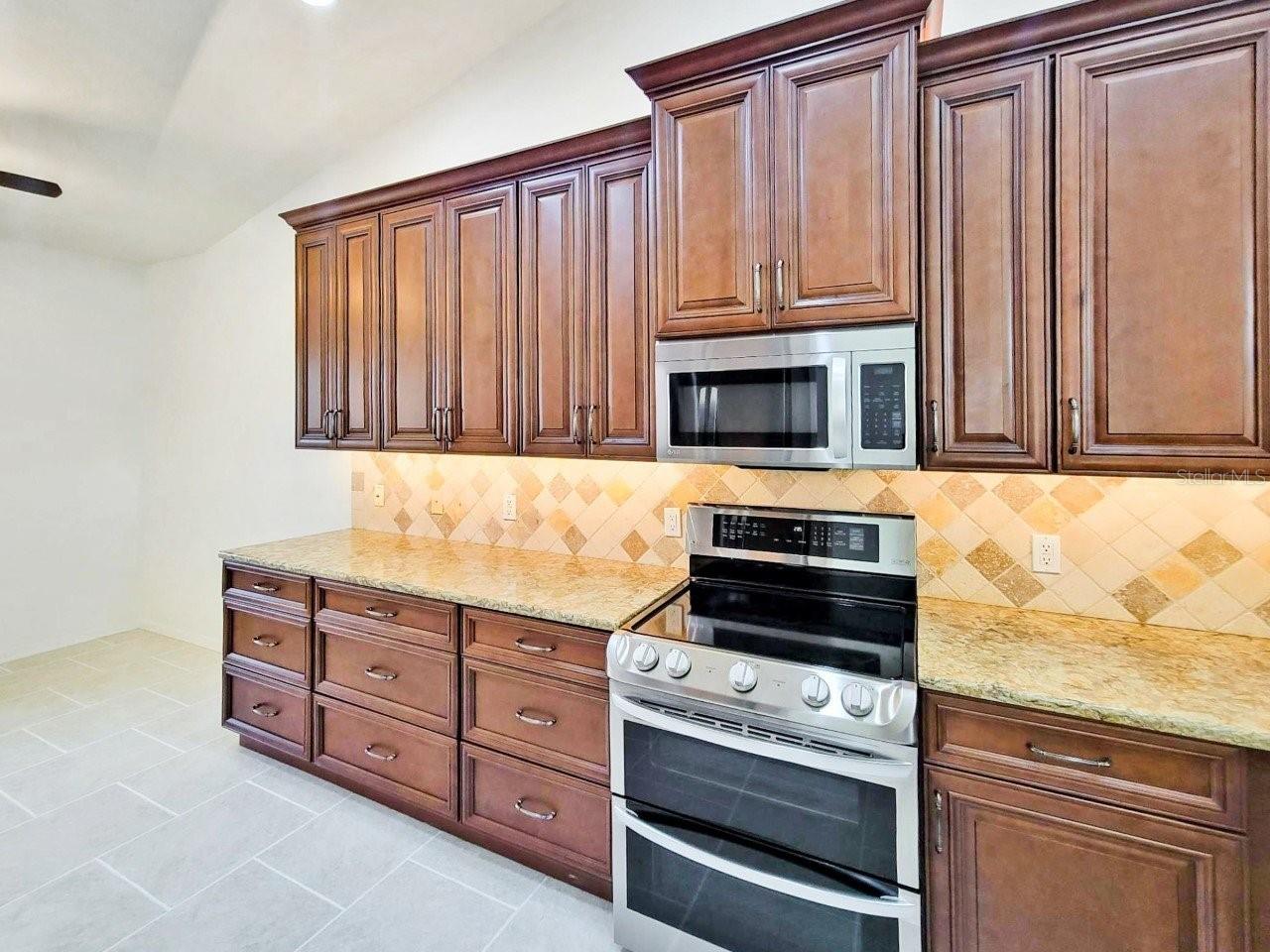 7179 BOCA GROVE PL #204, LAKEWOOD RANCH, FL, 34202
