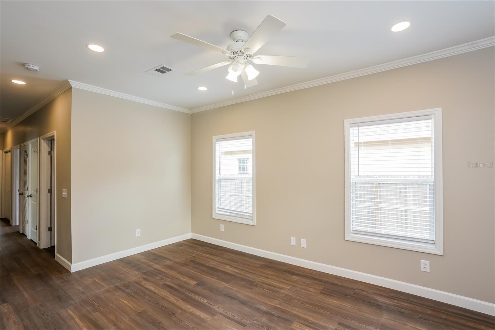 4665 QUEENSBORO AVE S, ST PETERSBURG, FL, 33711