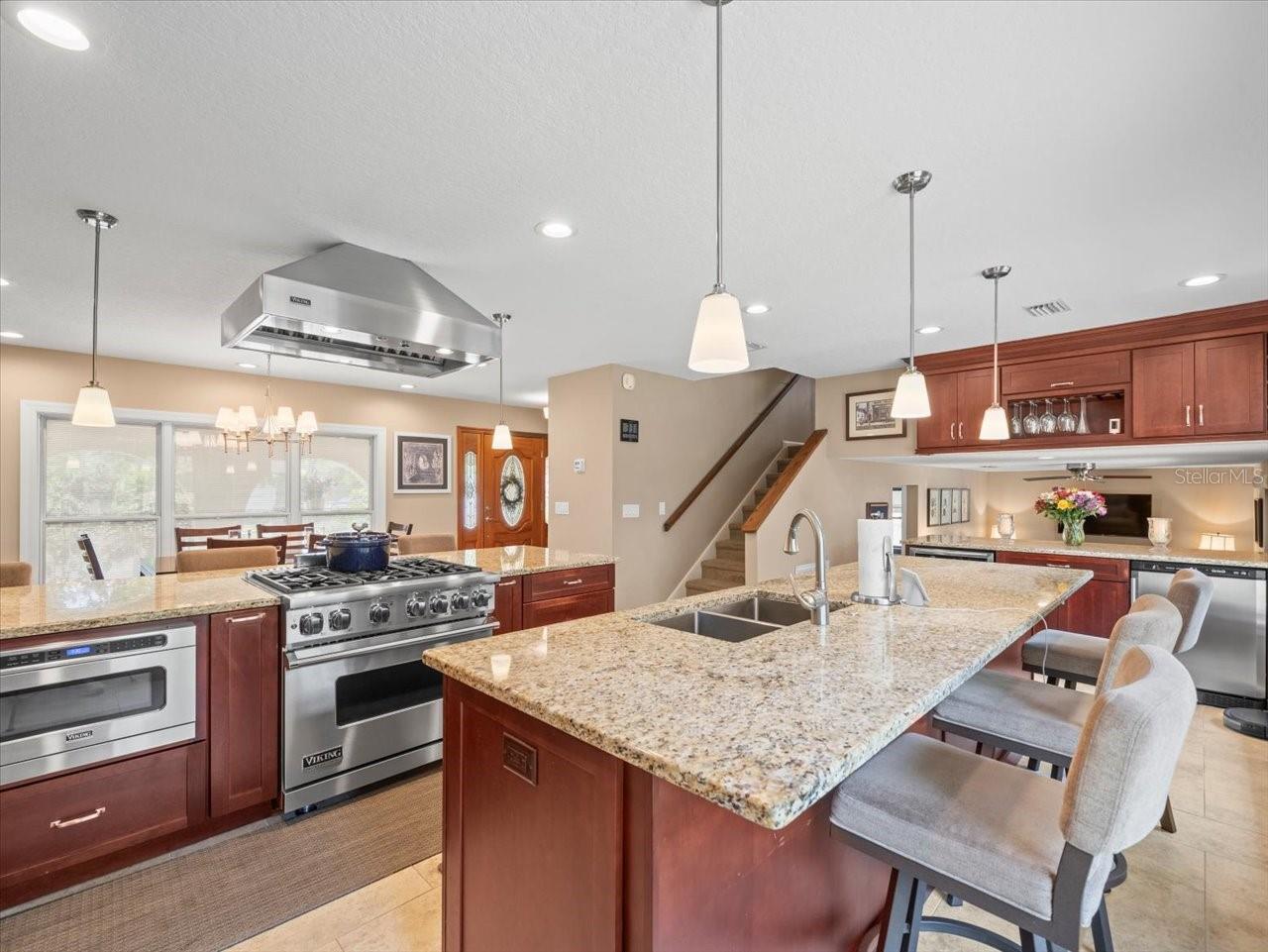 16320 BONNEVILLE DR, TAMPA, FL, 33624