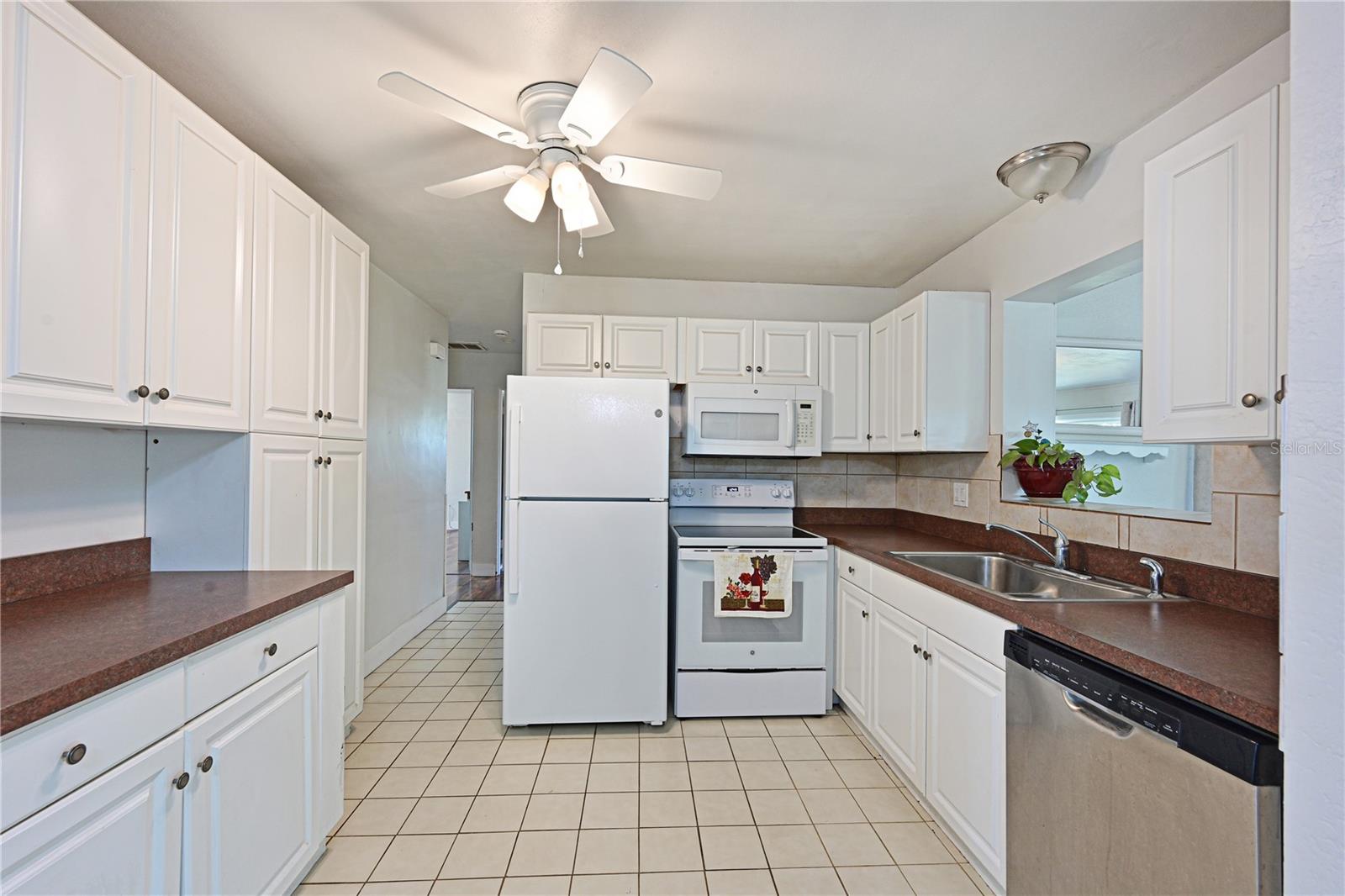 207 62ND ST W, BRADENTON, FL, 34209