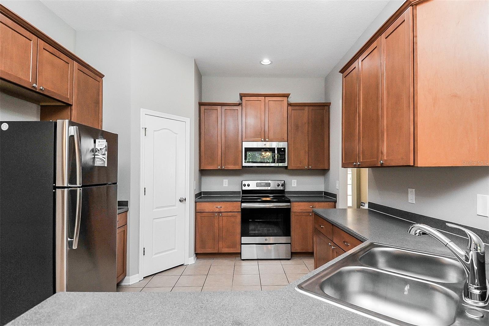 16318 BRIDGELAWN AVE, LITHIA, FL, 33547