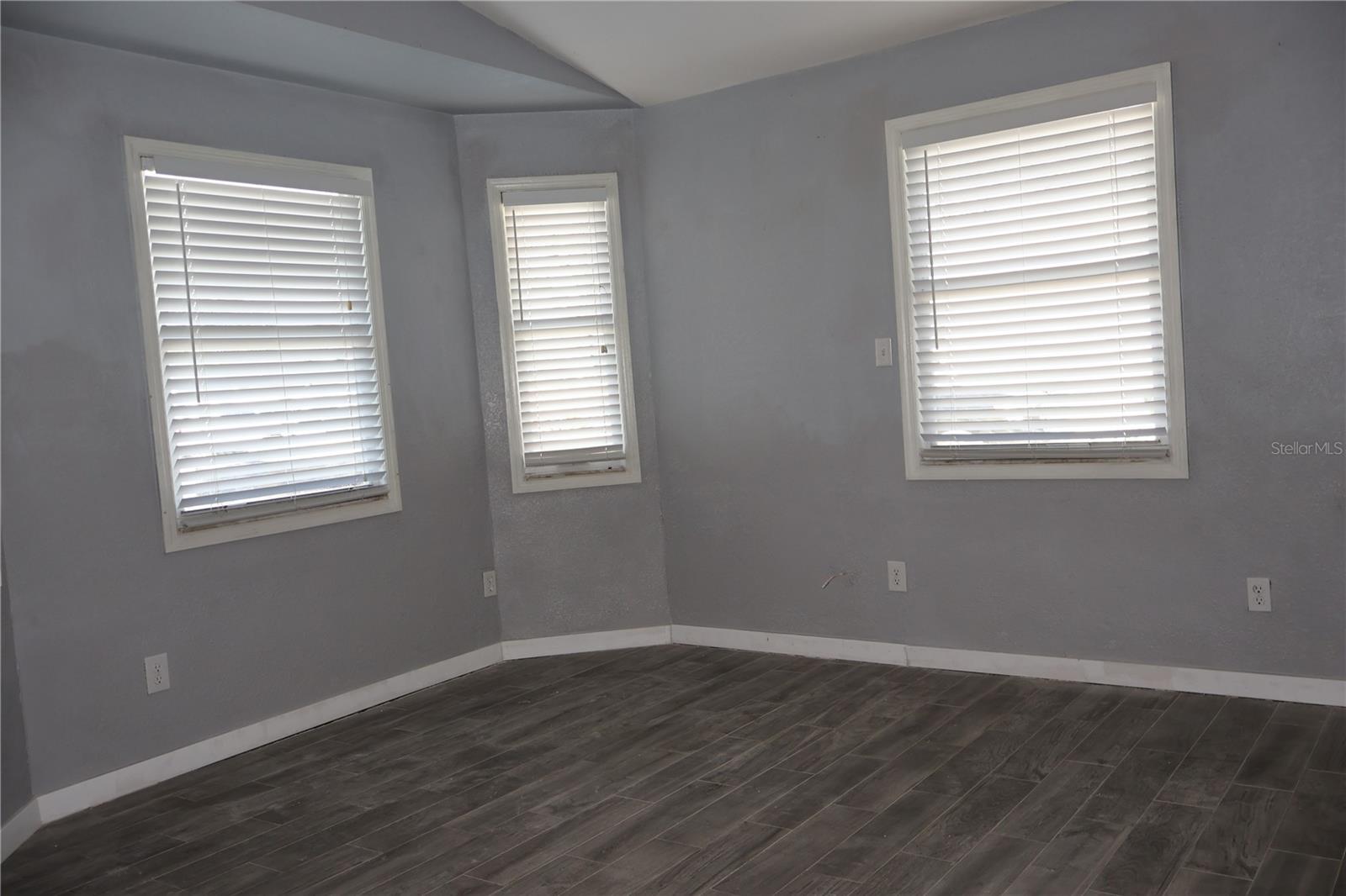 4732 W LAWN AVE, TAMPA, FL, 33611